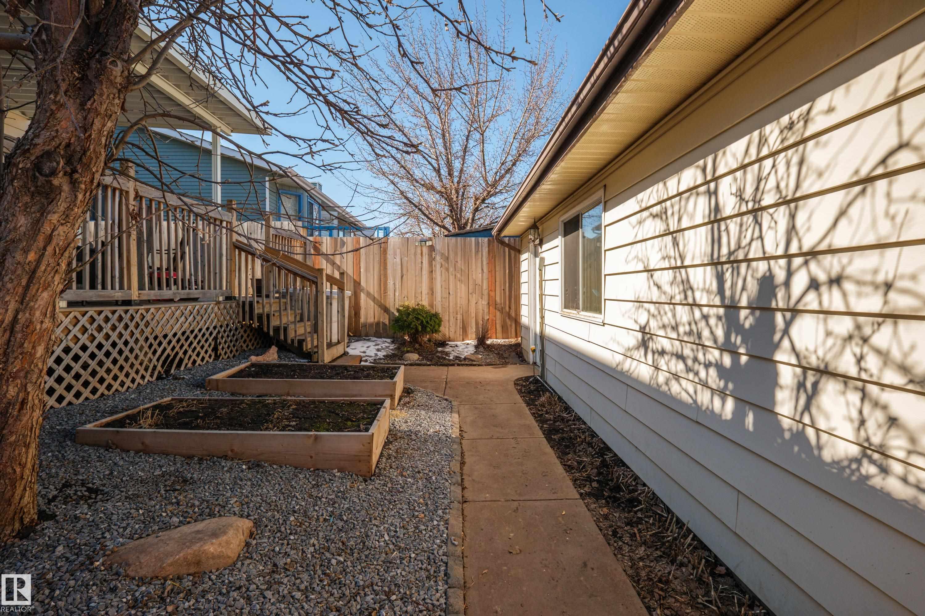 https://zimg.paragon.ice.com/ParagonImages/Property/PM/RAE/225401906/44/0/0/2cf9162ca86237a933223810e076c8fa/1/d95a7afcb1dbd3beaebc1b3b3875c0f2/225401906-E2D7210F-EDB7-4D3C-9EF0-CA56BDF5AE74.JPG