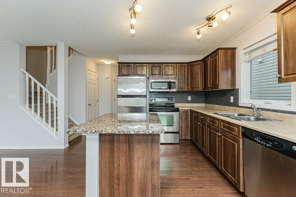 https://zimg.paragon.ice.com/ParagonImages/Property/PM/RAE/225401909/10/0/0/decf964f3a2291bfa7213705bfc5580a/1/85011d71e40517fd1af2dd5dc05a8859/225401909-025f69e3-138a-4794-83f3-1fa891831e65.JPG