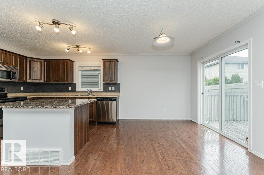 https://zimg.paragon.ice.com/ParagonImages/Property/PM/RAE/225401909/12/0/0/8033e2b59ec3e8f4e443a61240e399a4/1/85011d71e40517fd1af2dd5dc05a8859/225401909-aaced778-8a82-4e41-b4f9-e224c786f494.JPG