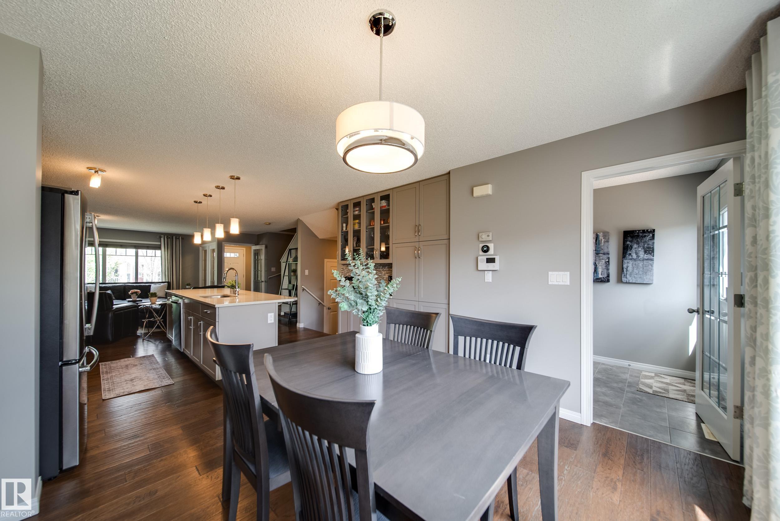 https://zimg.paragon.ice.com/ParagonImages/Property/PM/RAE/225401910/13/0/0/7bd9b6e8c52bb95805c80d1208969407/1/81358b2e7d1deb6e7d3f037d8a8f64dd/225401910-cc755332-052d-40f0-9093-84b5a9214064.JPG