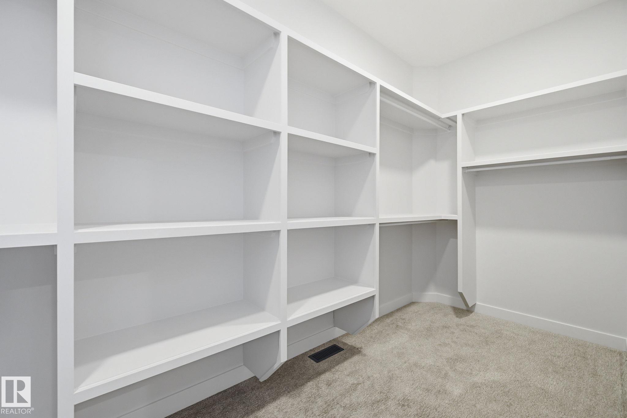 https://zimg.paragon.ice.com/ParagonImages/Property/PM/RAE/225401914/33/0/0/d3b14ea277e8c4273f71d0e05b70a2ed/1/0851bac90e073cac49d4b21ae4608e97/225401914-EA873F9C-4085-453D-A3A3-88AF18FA648C.JPG