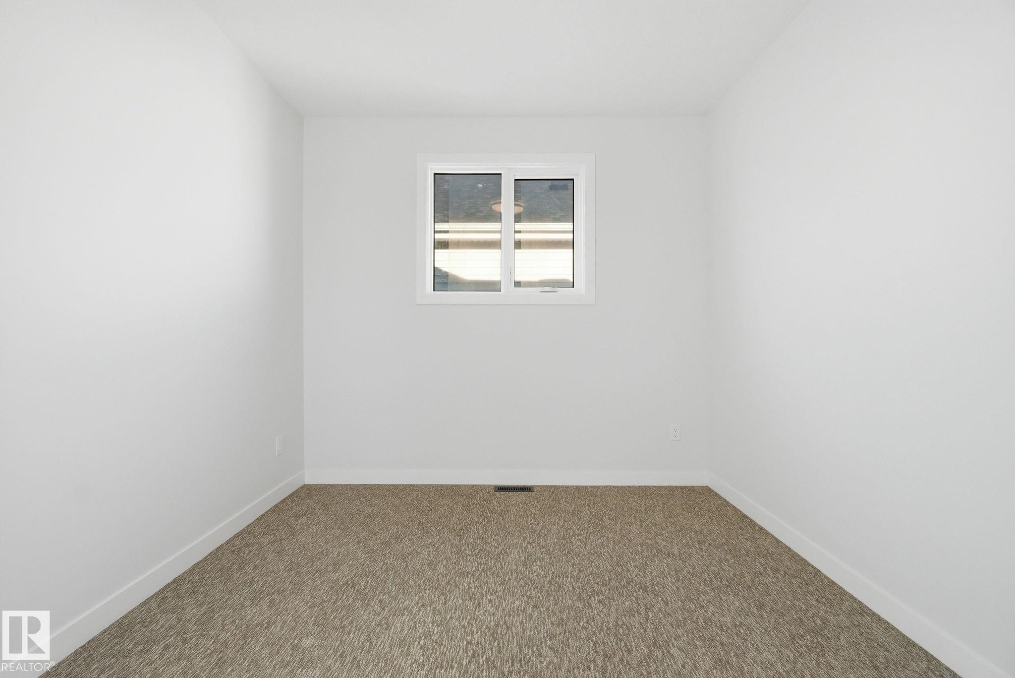 https://zimg.paragon.ice.com/ParagonImages/Property/PM/RAE/225401914/42/0/0/340b4f609e51751ed33b192685a9f92b/1/0851bac90e073cac49d4b21ae4608e97/225401914-3E8F6EC7-2C1B-4681-B83B-EF258A66BF1F.JPG