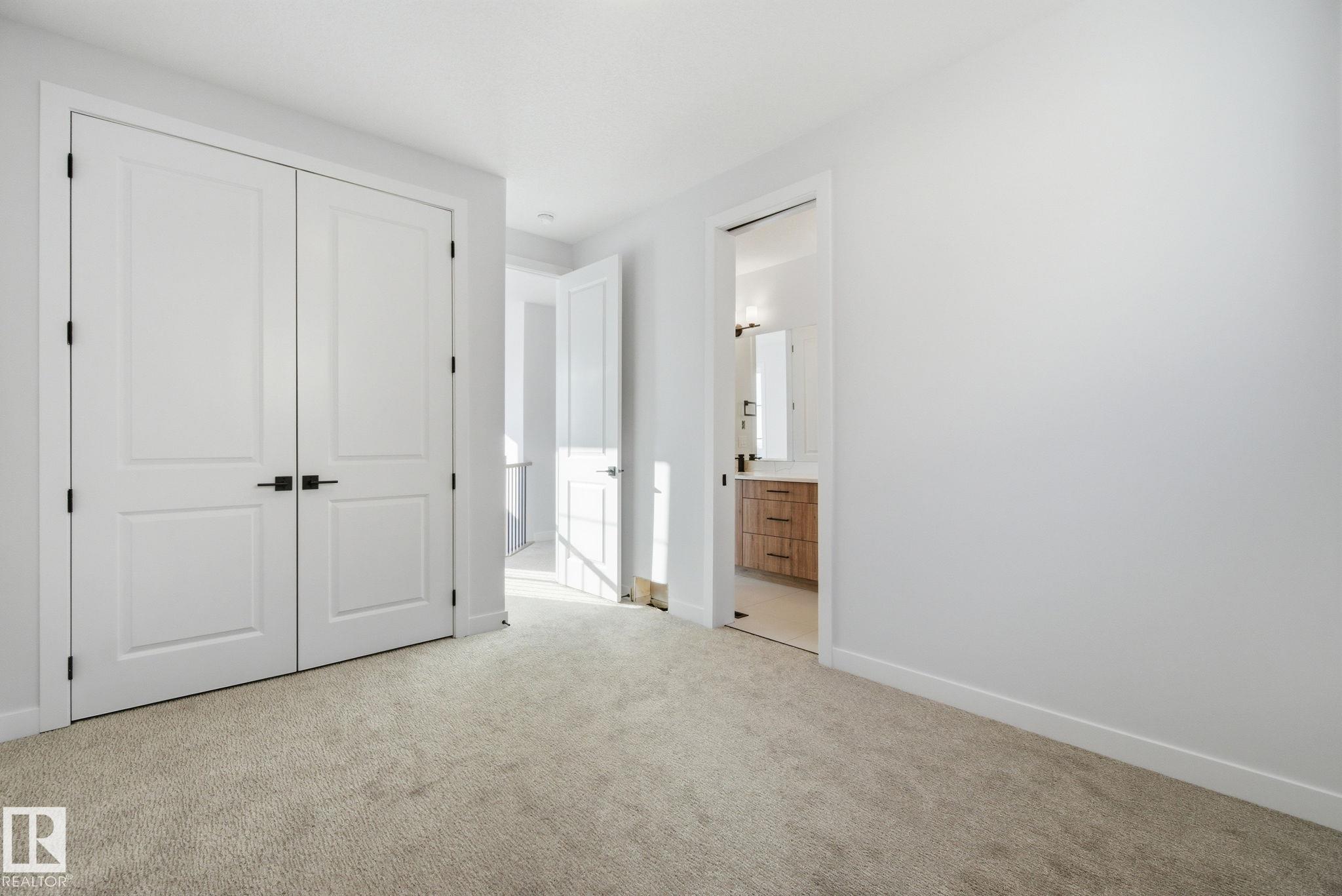 https://zimg.paragon.ice.com/ParagonImages/Property/PM/RAE/225401914/43/0/0/9809936b645223d634ee4aa3078a4057/1/0851bac90e073cac49d4b21ae4608e97/225401914-3E27CE90-143E-477B-8739-BFA515EFFC26.JPG