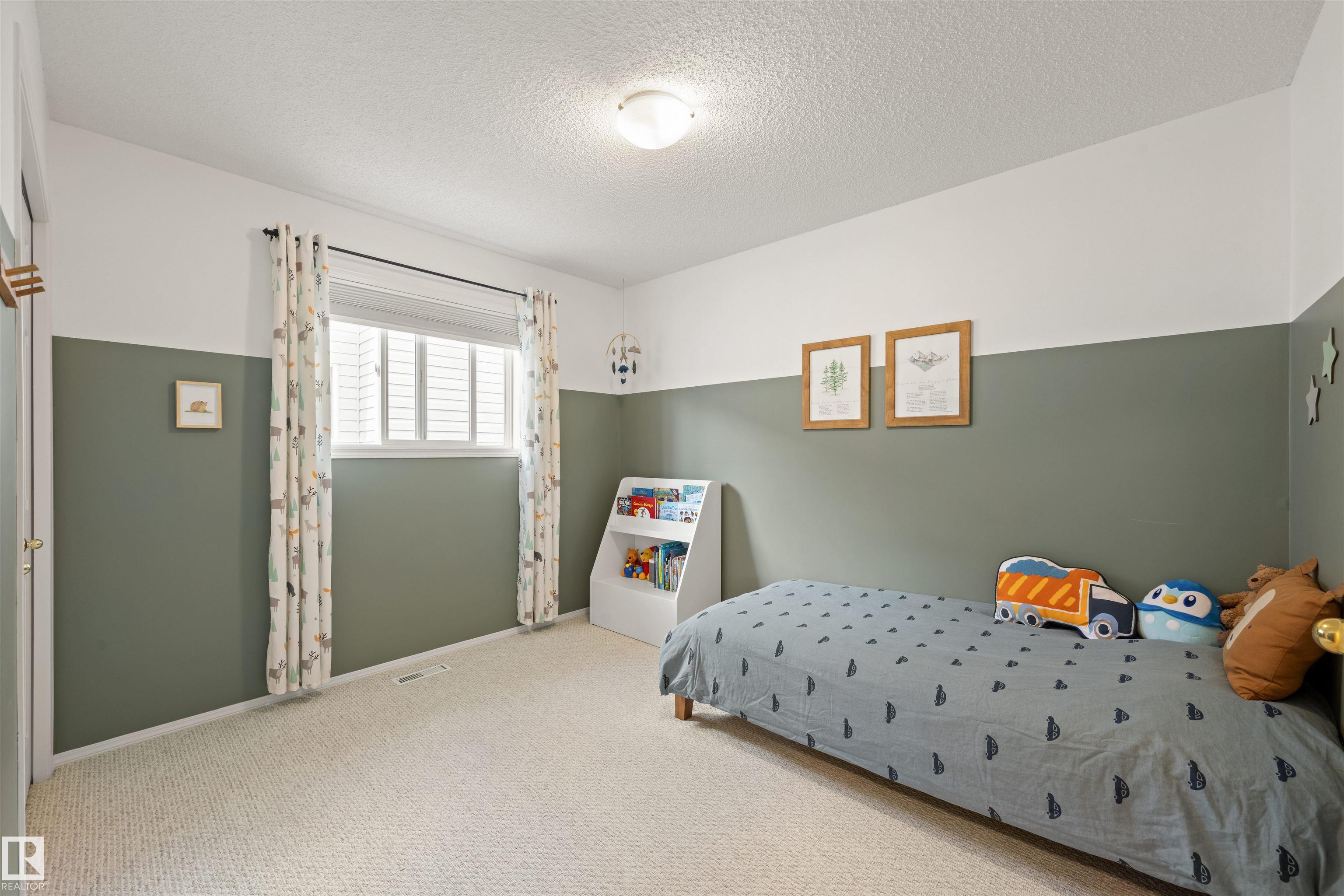 https://zimg.paragon.ice.com/ParagonImages/Property/PM/RAE/225401926/13/0/0/09b4be350cf9ff44af5d8846da1d1346/1/f83aeb145a1b15eb425871928fc0aaf4/225401926-5613204d-ee39-4c6f-bd3e-0ab756f9bed7.JPG