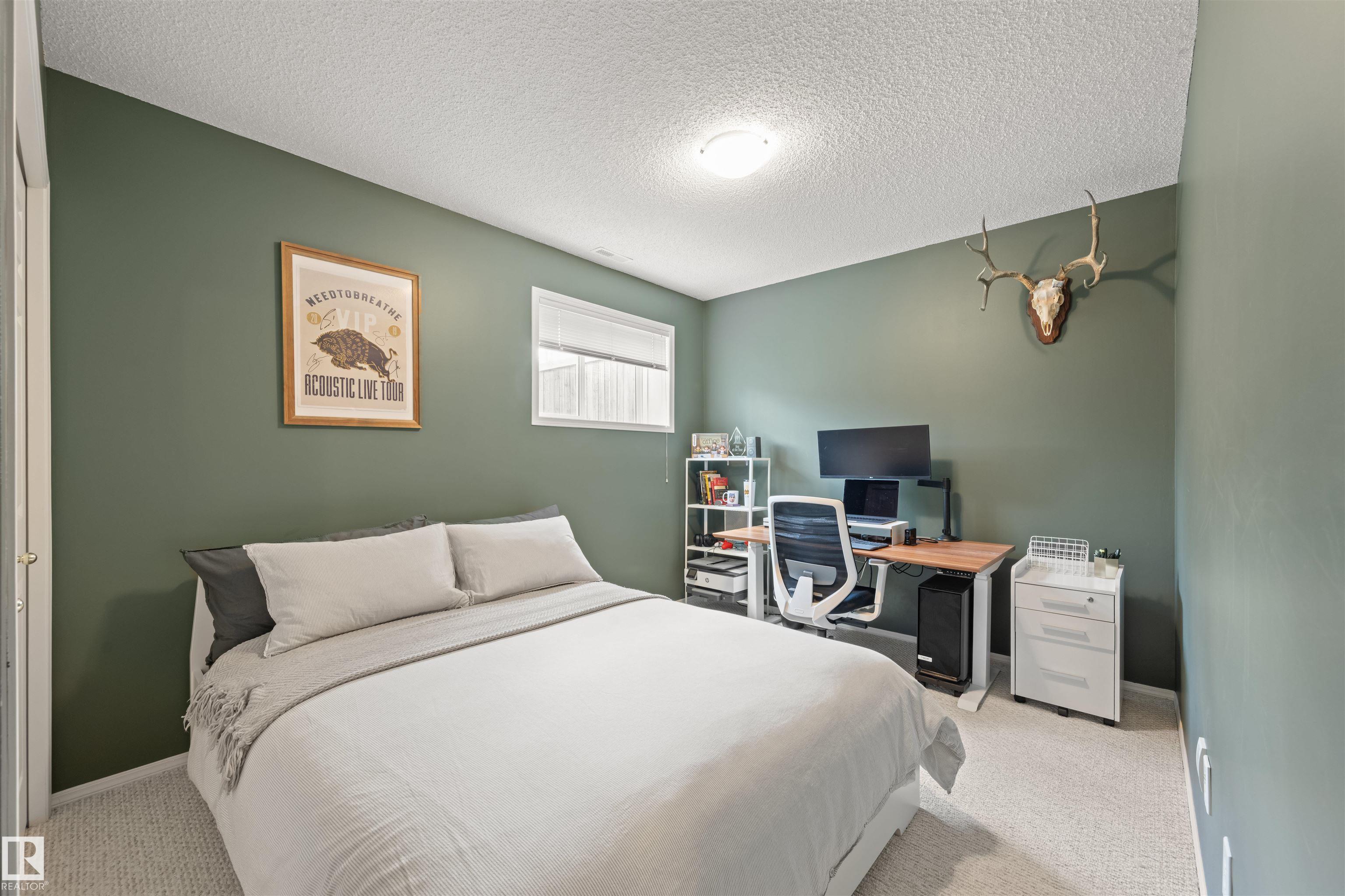 https://zimg.paragon.ice.com/ParagonImages/Property/PM/RAE/225401926/24/0/0/90a32bda90a52d9b23f7bed3b18d91c2/1/f83aeb145a1b15eb425871928fc0aaf4/225401926-8eb4e2f1-0782-47c1-ae0d-2e11f95b9419.JPG