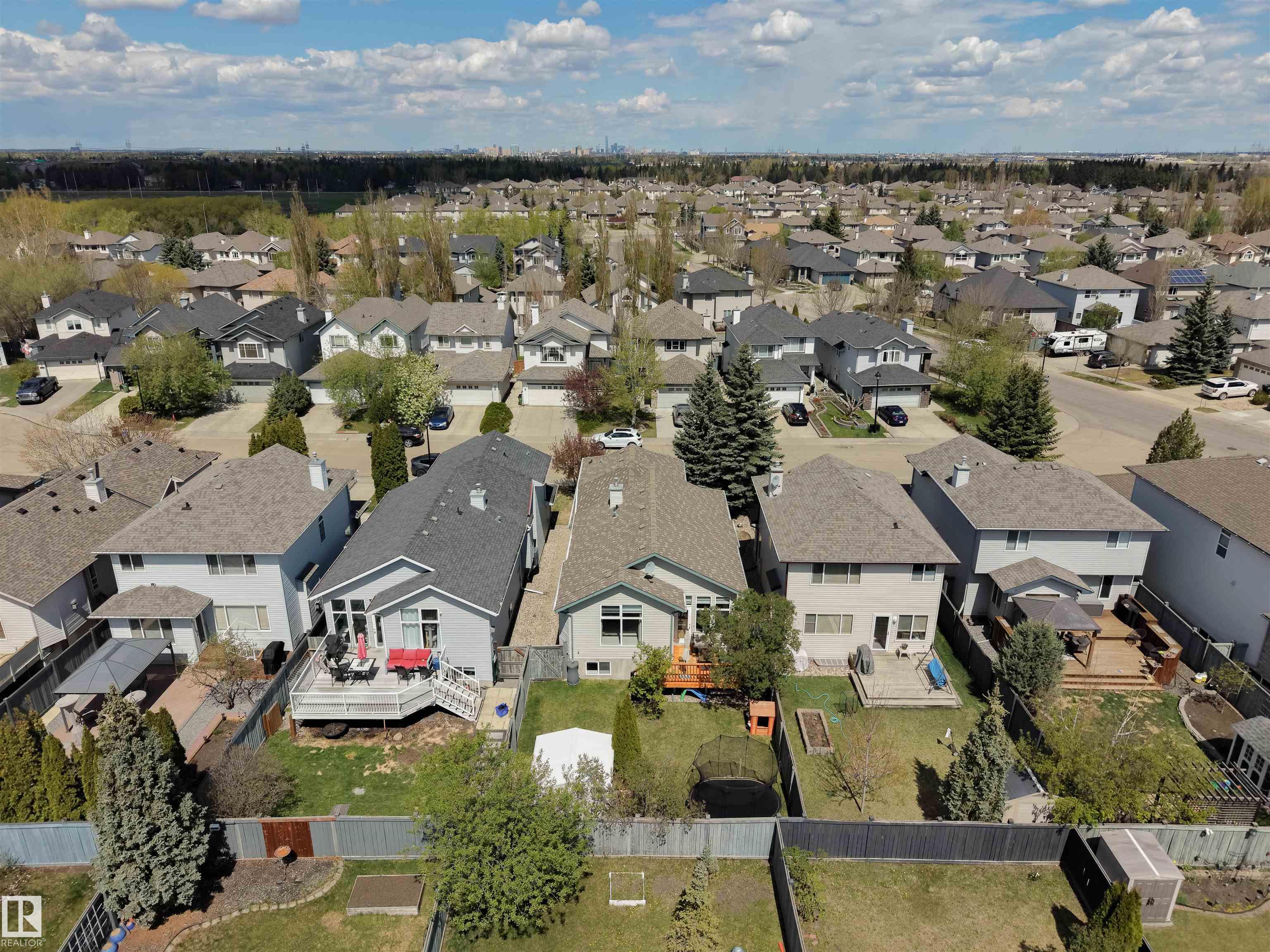 https://zimg.paragon.ice.com/ParagonImages/Property/PM/RAE/225401926/32/0/0/380c144187a8138716eb17231a978d17/1/f83aeb145a1b15eb425871928fc0aaf4/225401926-3f52f5b0-c584-495b-966a-8f3e75bdf8a8.JPG