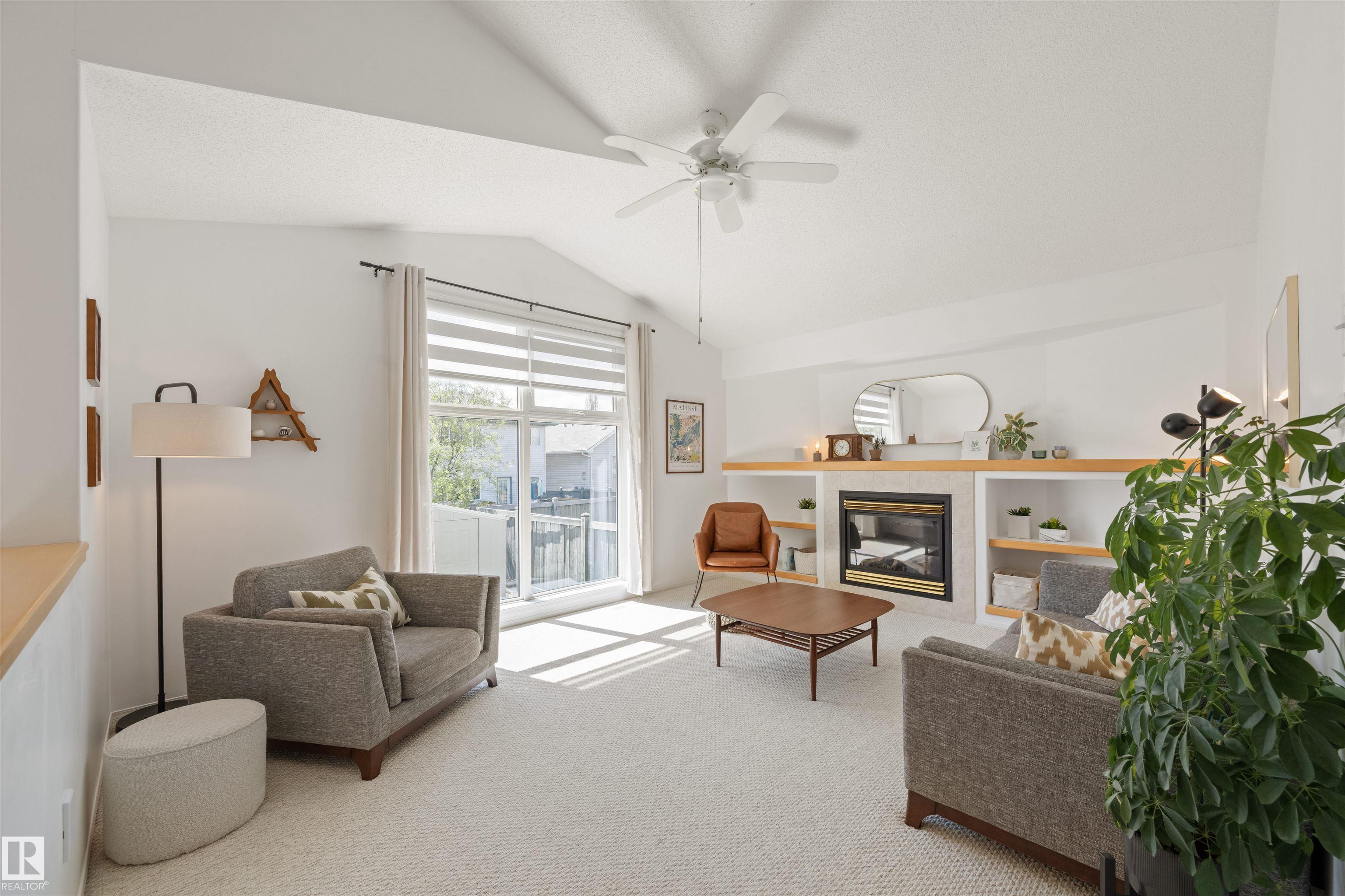 https://zimg.paragon.ice.com/ParagonImages/Property/PM/RAE/225401926/8/0/0/ab085e5c395273ce7eab5346116cabd6/1/f83aeb145a1b15eb425871928fc0aaf4/225401926-d5940ebd-518b-4c76-8782-377f725180c6.JPG