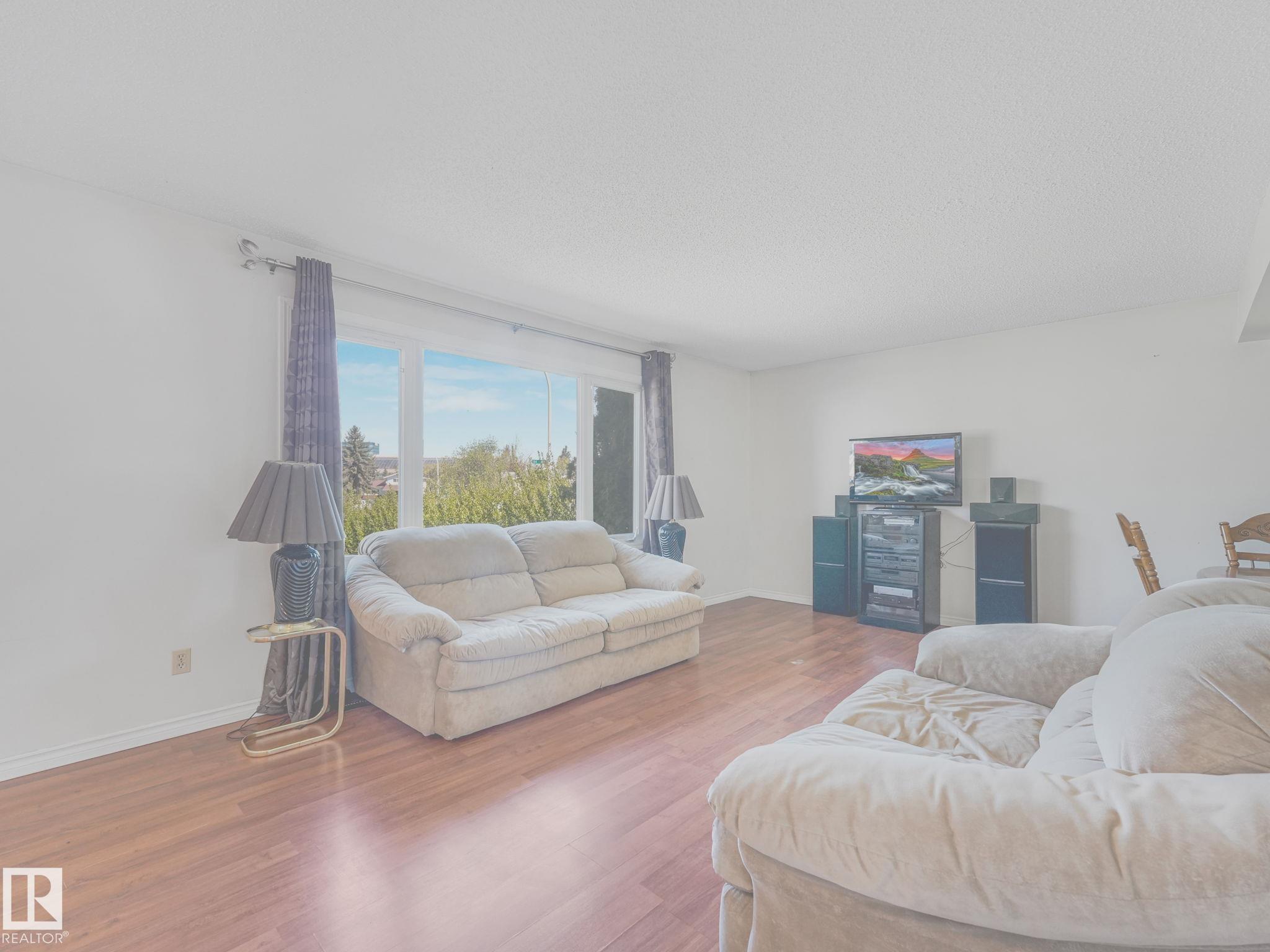 Picture for 17603 84 AV NW NW
