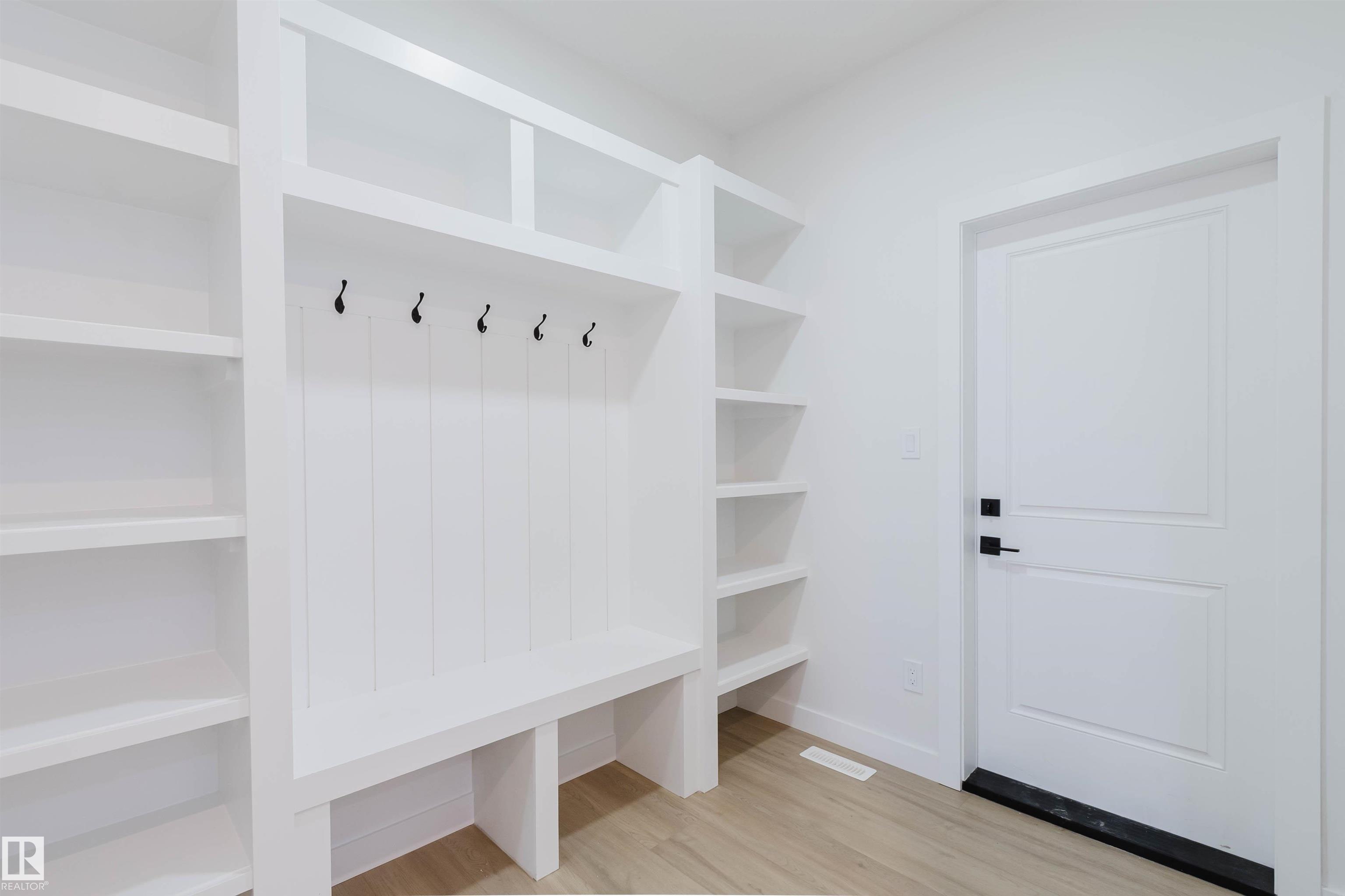 Photo 7 at 806 Elderberry Court NW, Edgemont, Edmonton