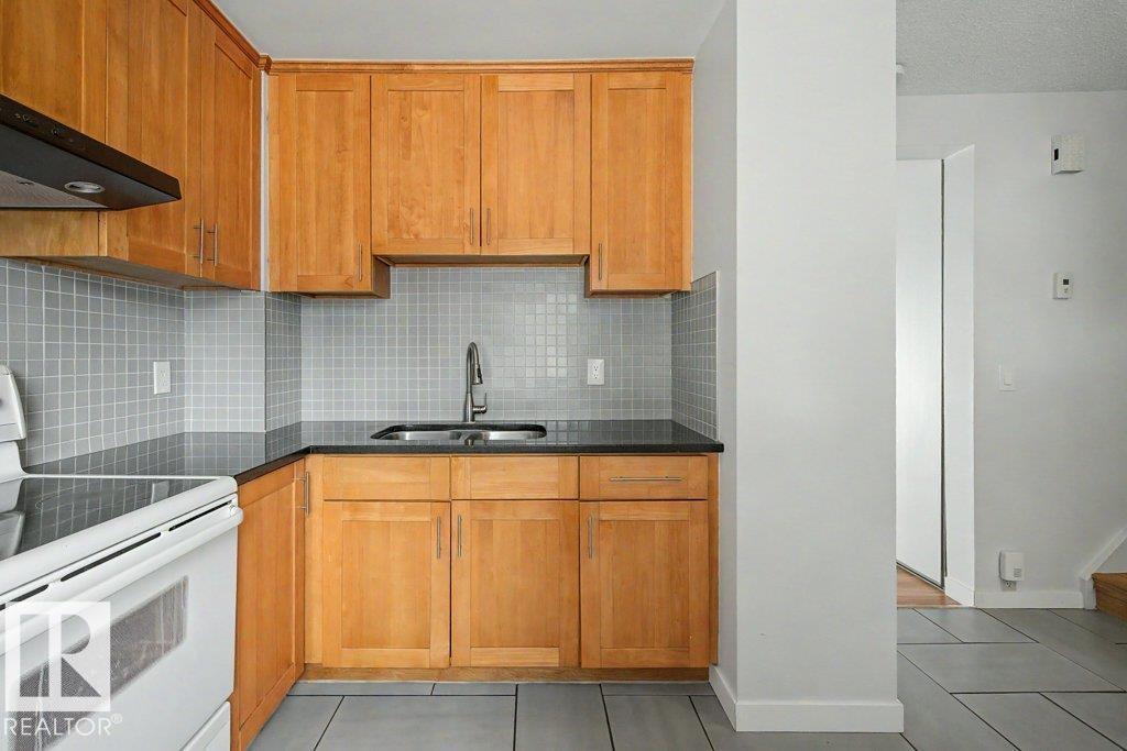 Photo 10 at 41 - 9619 180 Street NW, La Perle, Edmonton