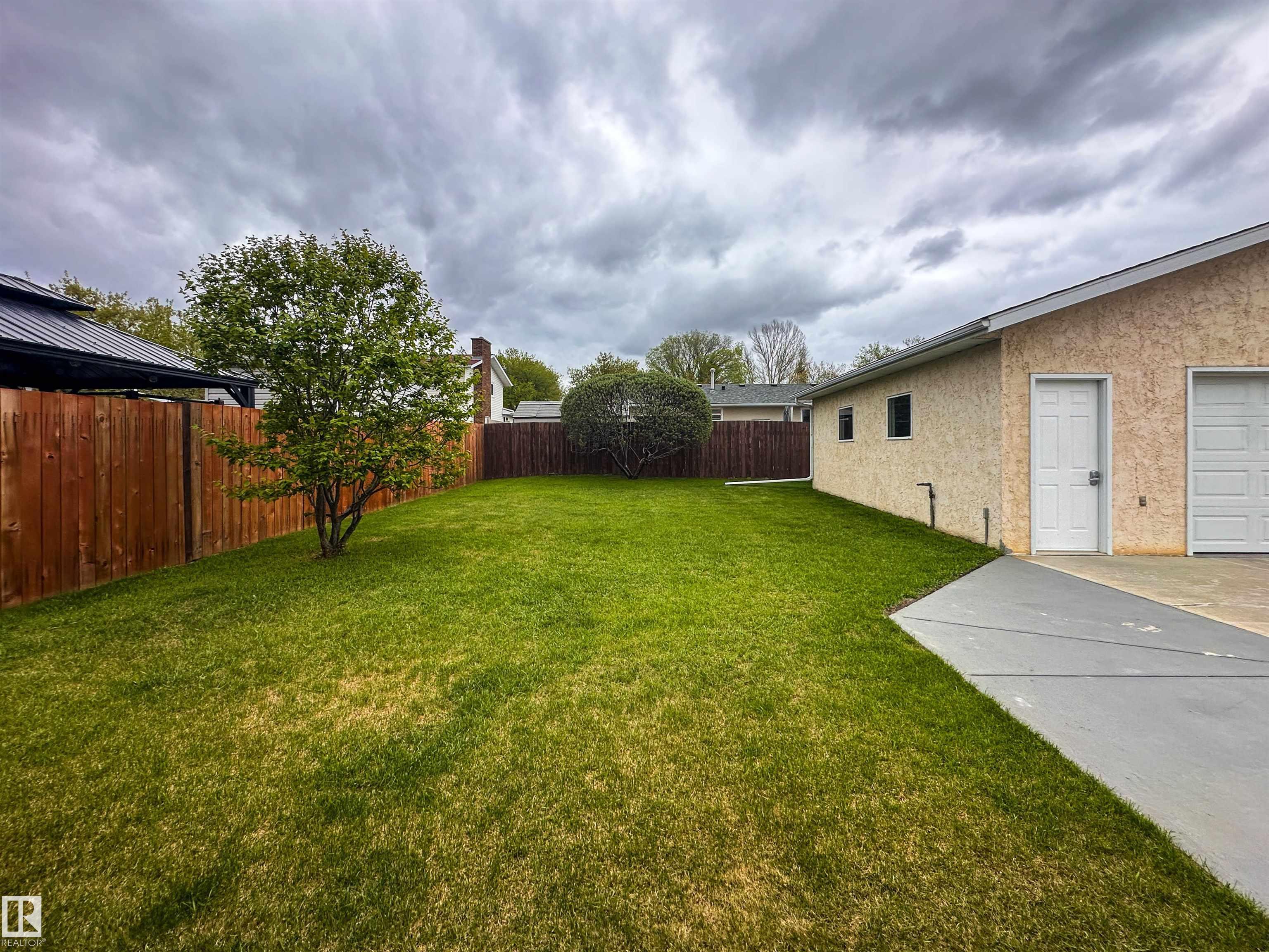 Photo 52 at 53 Alpine Boulevard, Akinsdale, St. Albert
