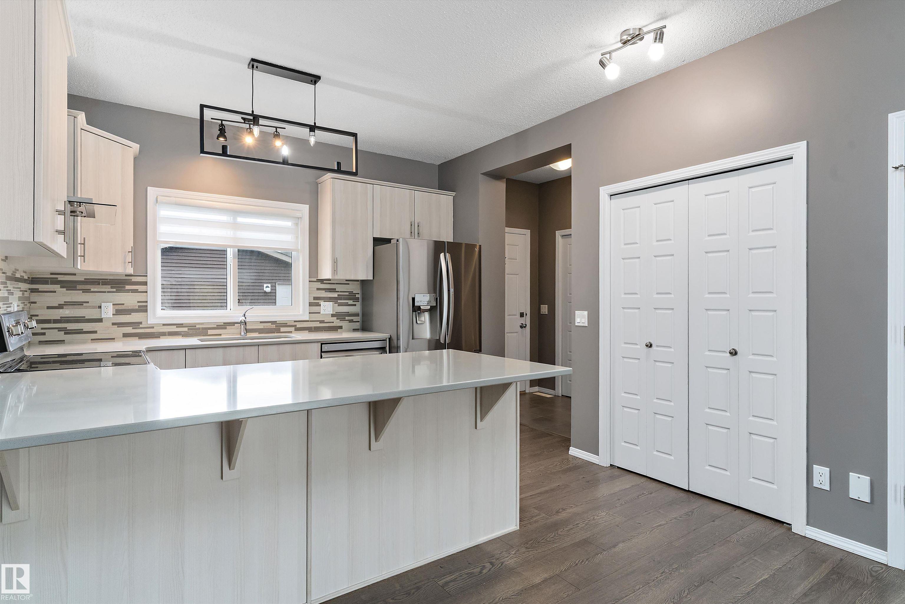 https://zimg.paragon.ice.com/ParagonImages/Property/PM/RAE/225401939/10/0/0/0b720bc9e011484ffc16ea94a8292d30/1/6967a5005e5fc04757600fa34c932627/225401939-9d402d1e-bd8f-43b9-b6a2-ac94a75e552b.JPG