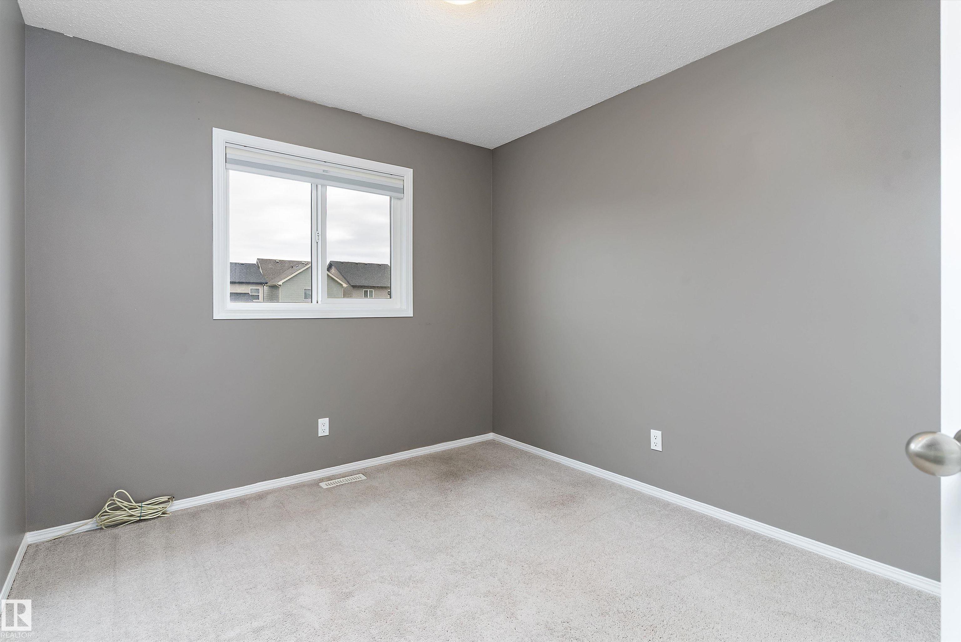 https://zimg.paragon.ice.com/ParagonImages/Property/PM/RAE/225401939/22/0/0/b656a7bf6f64b4a399ab5e2ea3d84c61/1/6967a5005e5fc04757600fa34c932627/225401939-893d06c1-0464-4d1a-b460-971a24f96161.JPG