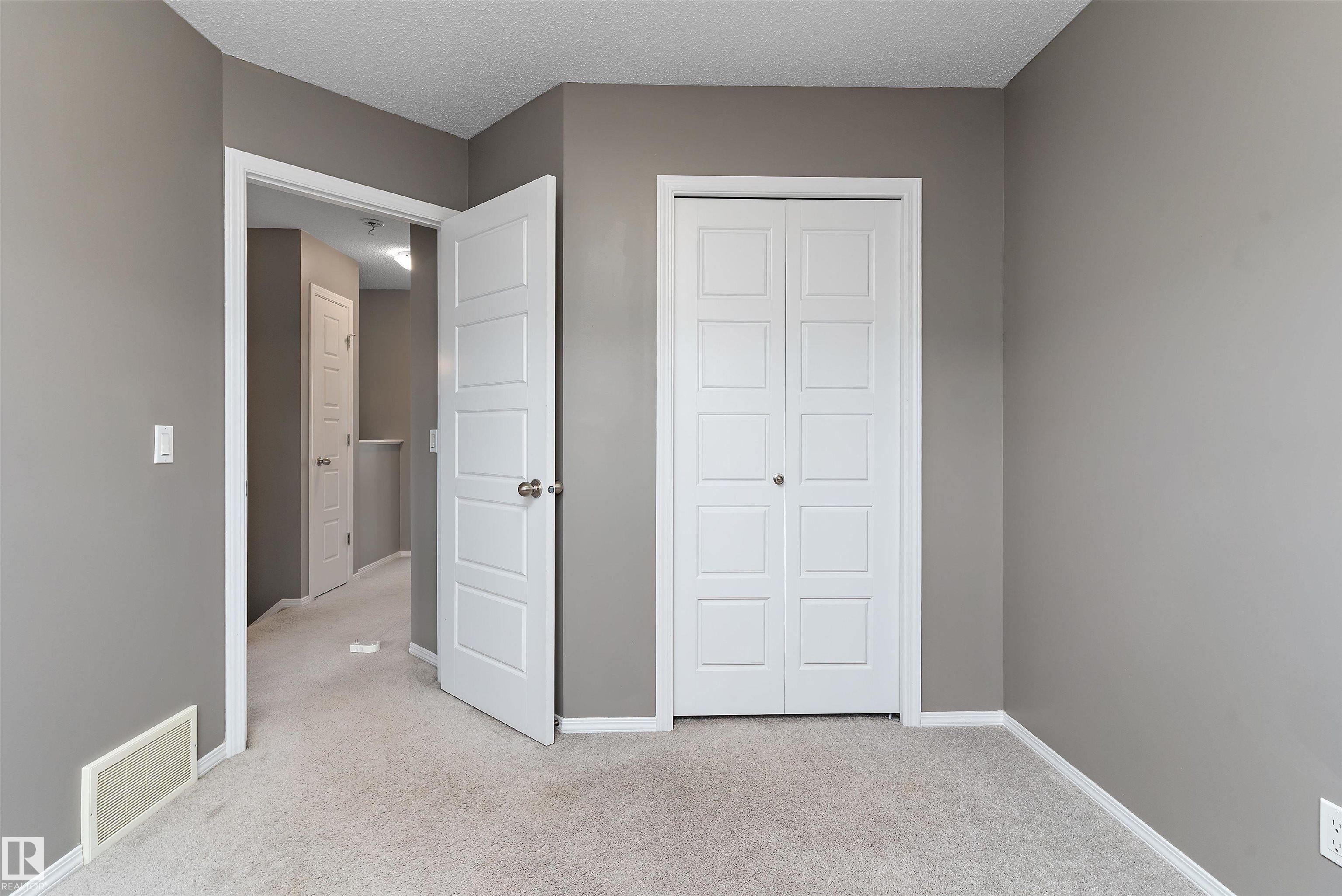 https://zimg.paragon.ice.com/ParagonImages/Property/PM/RAE/225401939/25/0/0/e5d96de04ab609c9ea75ec6822b55840/1/6967a5005e5fc04757600fa34c932627/225401939-8ad12668-8ef4-4b61-b61c-0223b328c1ca.JPG