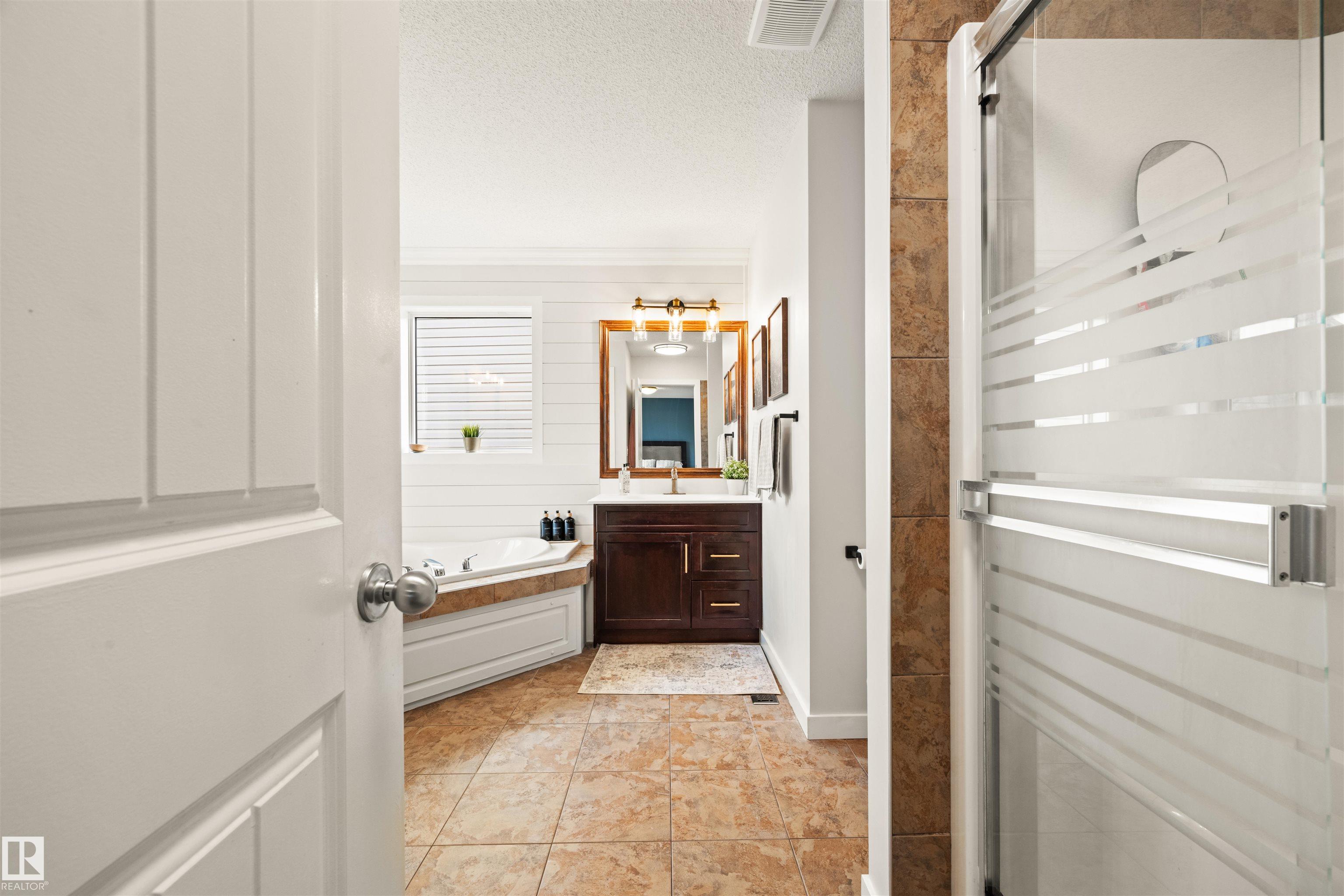 Photo 21 at 20722 56a Avenue NW, The Hamptons, Edmonton