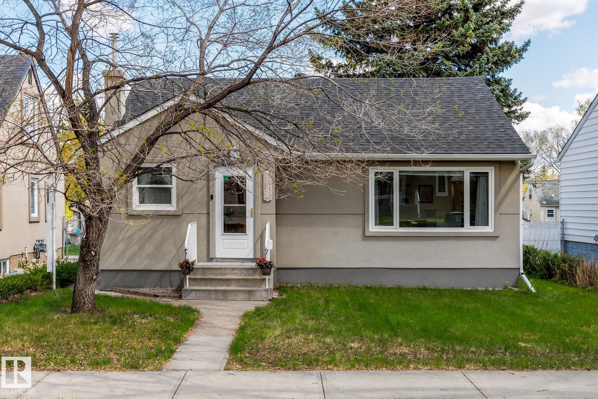 Picture for 12323 104 ST NW
