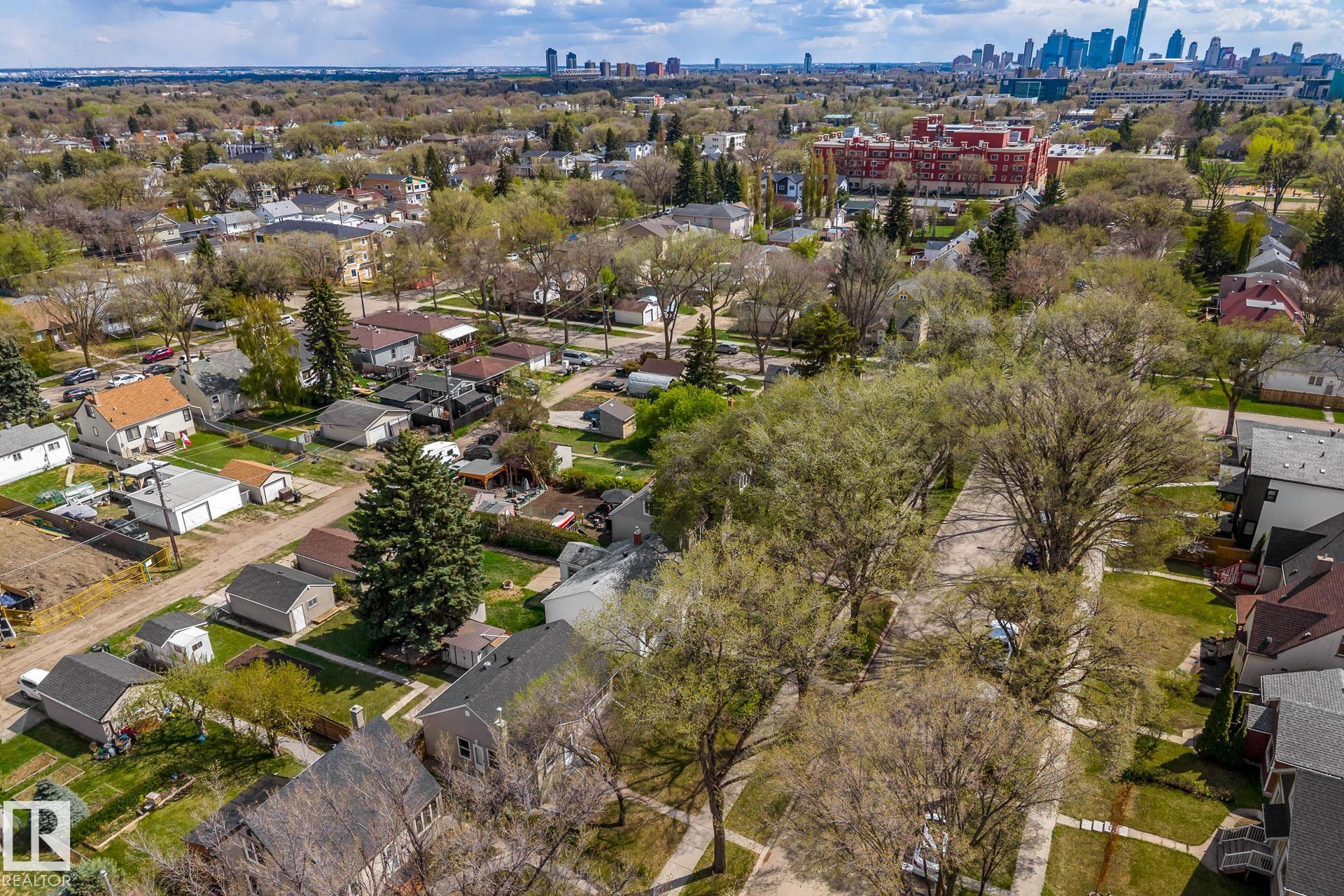 https://zimg.paragon.ice.com/ParagonImages/Property/PM/RAE/225401943/42/0/0/278158517f5b90dcdbcab3ae8cf95a16/1/0baaed4f41c937ea9c82deb98ebb8f43/225401943-ccba5a64-650e-4daa-9ea8-f68c9dc51934.JPG