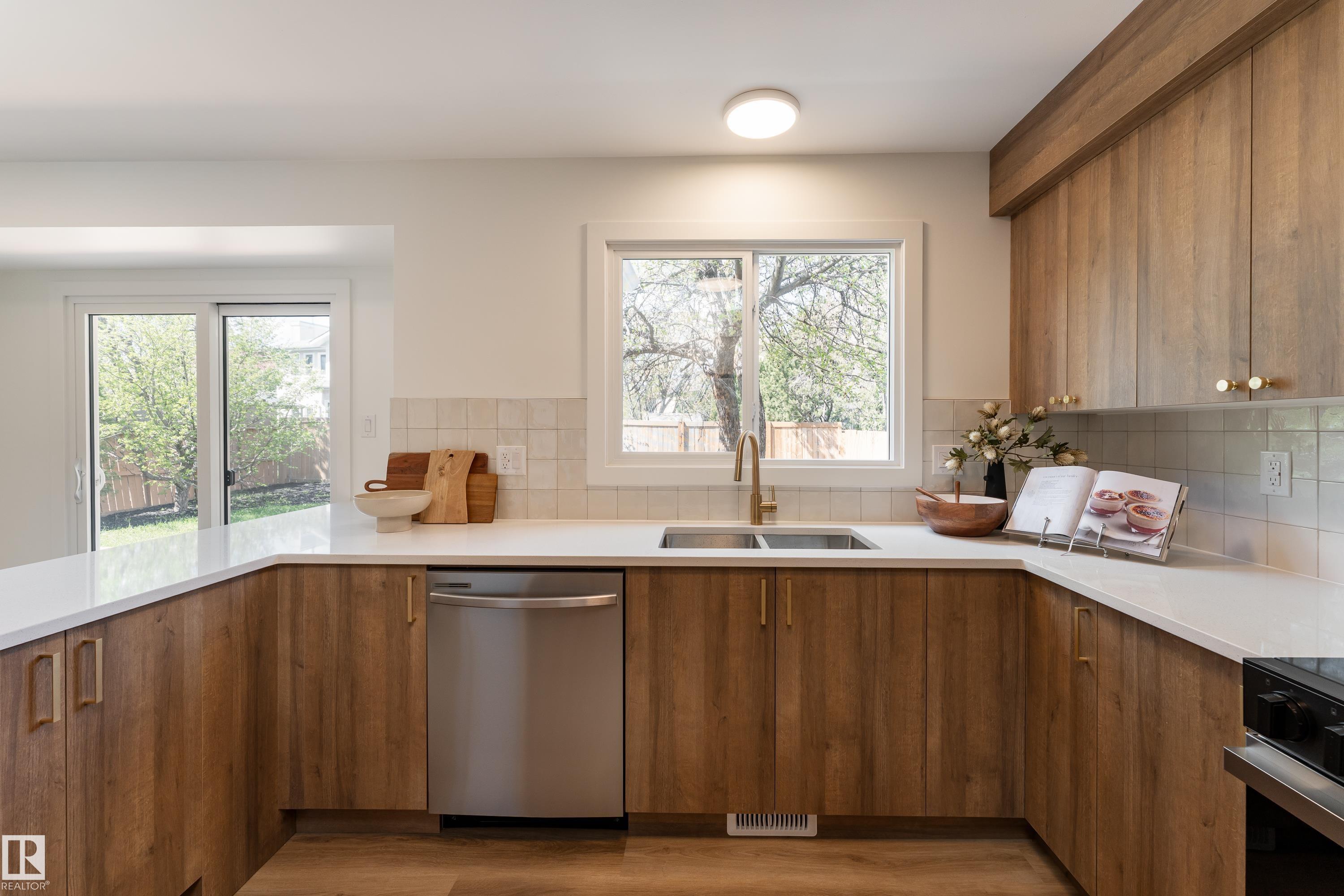 Photo 18 at 6410 187a Street NW, Ormsby Place, Edmonton