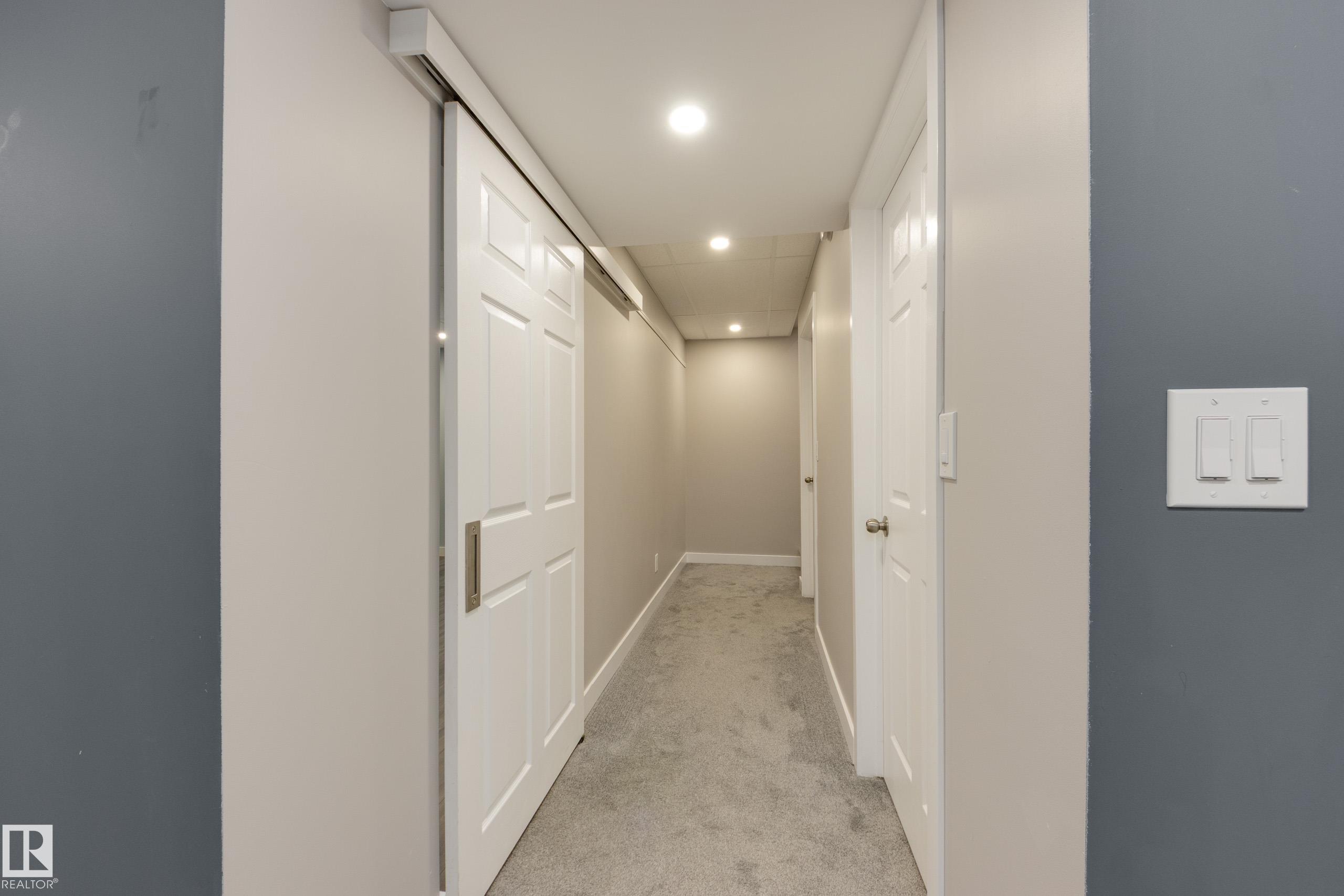 https://zimg.paragon.ice.com/ParagonImages/Property/PM/RAE/225401952/36/0/0/12dbc6682ad2f7ad060246735ce8f682/1/66ef8f625f0740c10f6390816e50696f/225401952-218f37b0-683b-4f7e-bb8e-bc11e260ab61.JPG