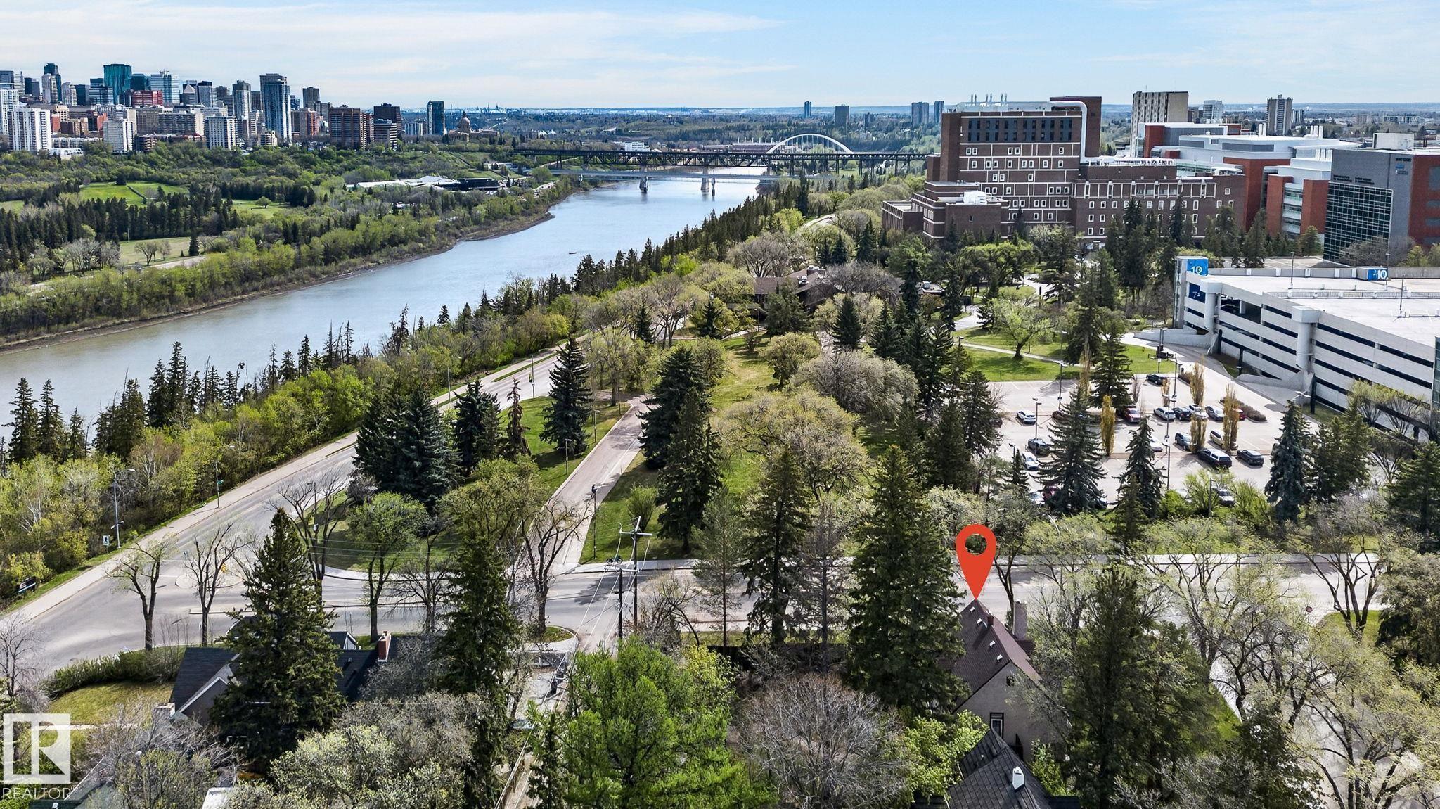 Photo 13 at 11608 Edinboro Road NW, Windsor Park, Edmonton