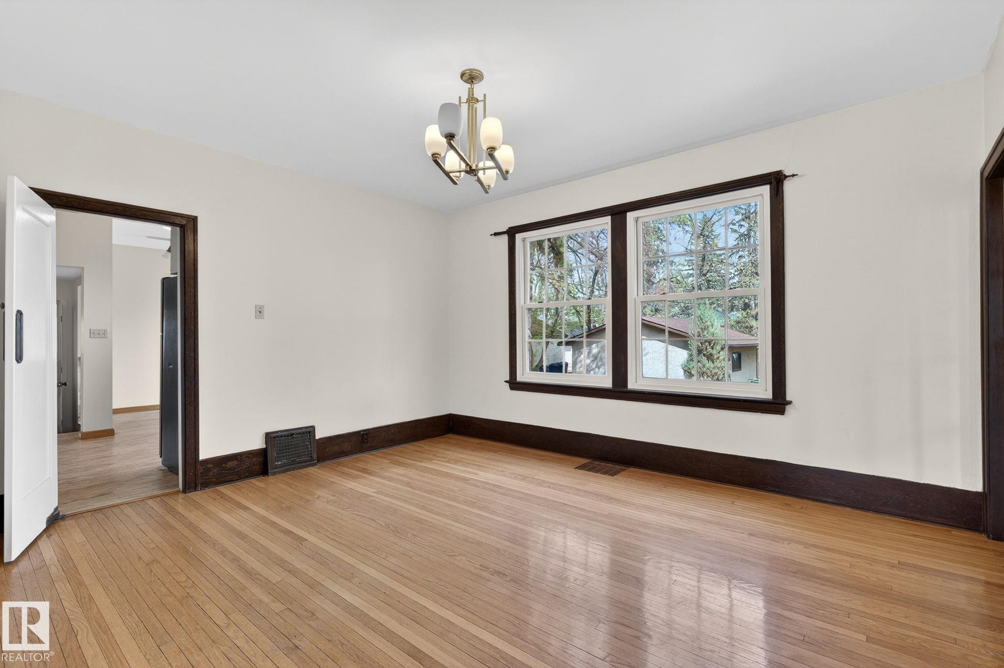 Photo 25 at 11608 Edinboro Road NW, Windsor Park, Edmonton