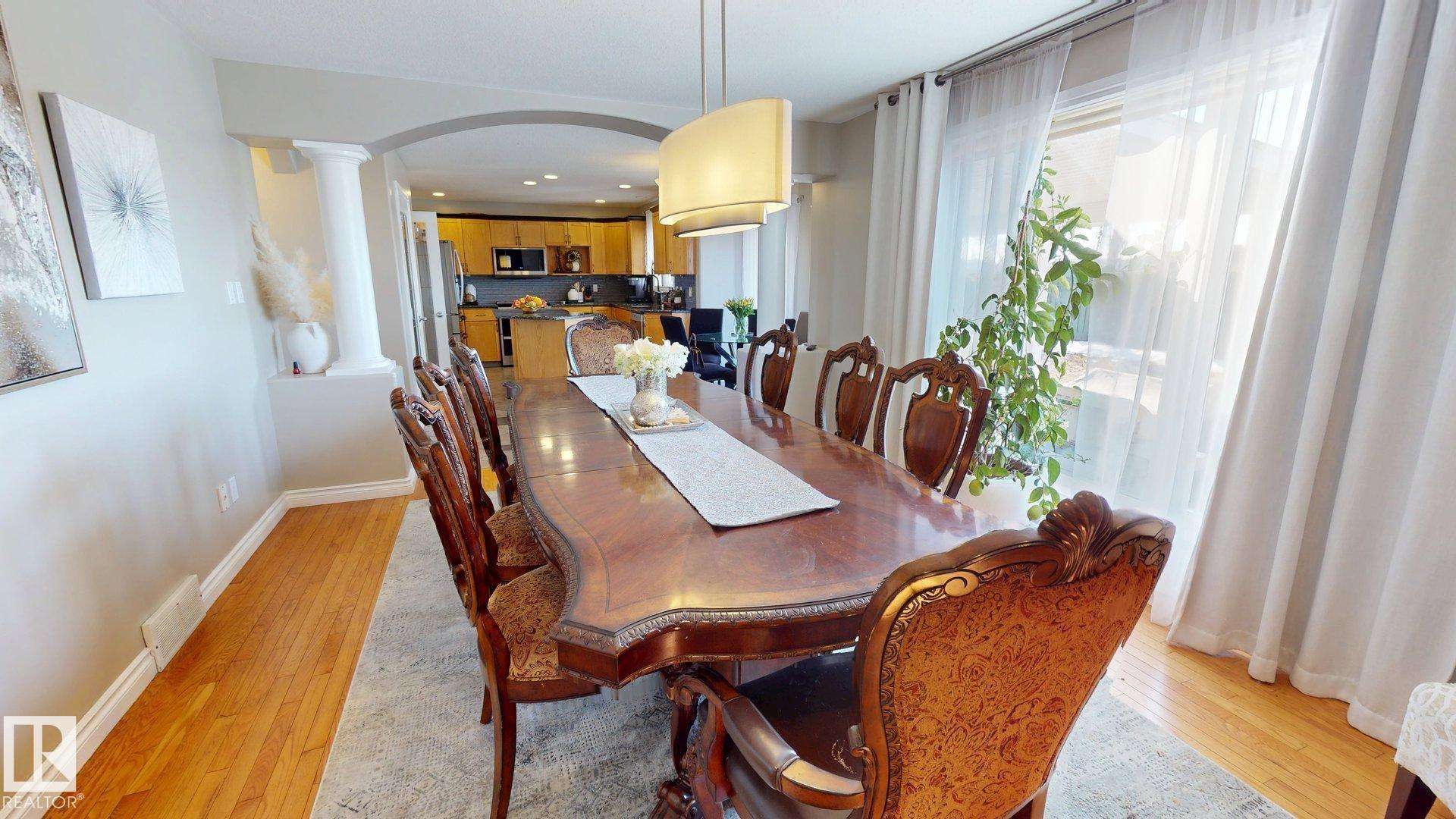 Photo 9 at 325 Cutts Court NW, Carlton, Edmonton