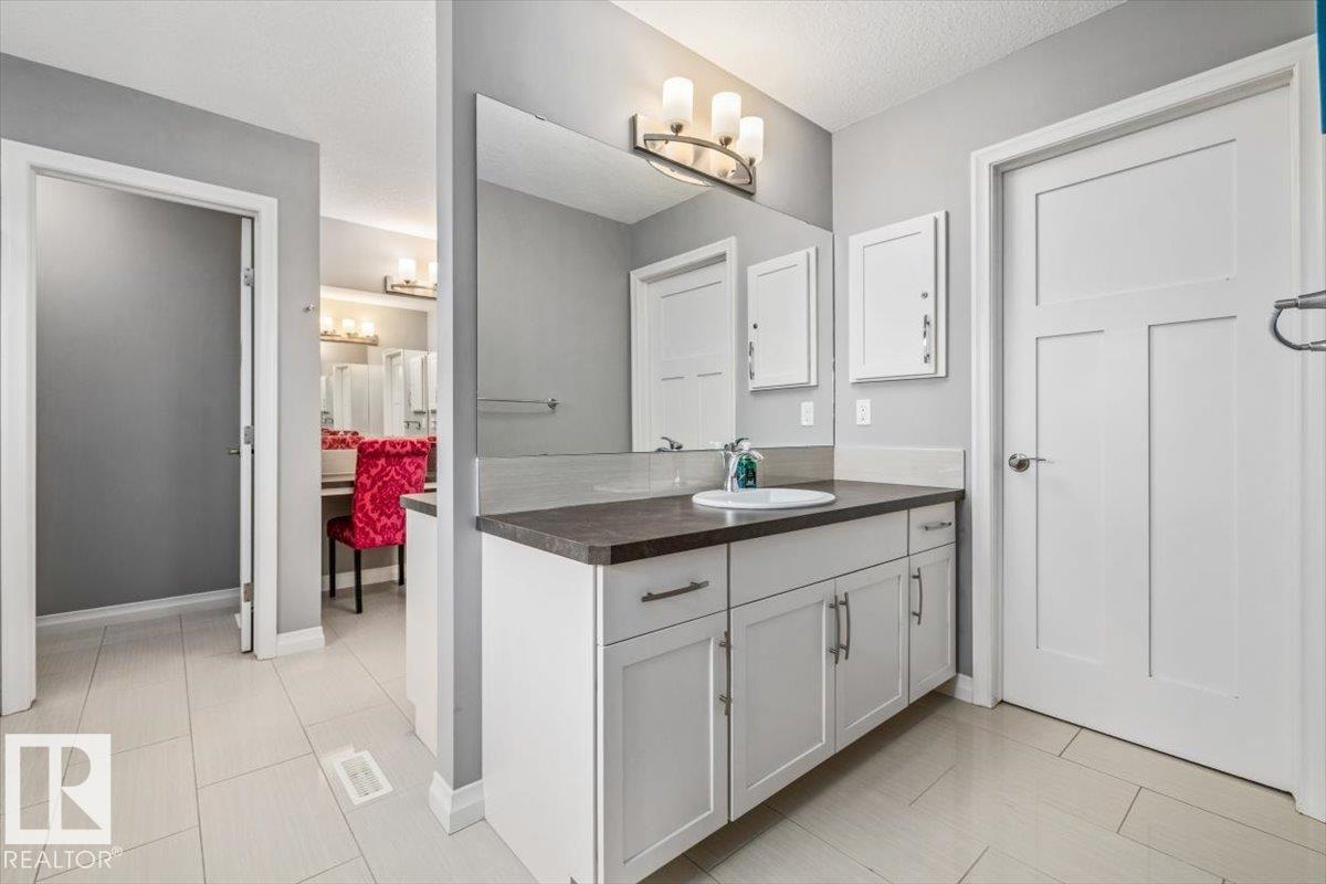 https://zimg.paragon.ice.com/ParagonImages/Property/PM/RAE/225401962/28/0/0/f82b8cf95cebf8093ed784bd21443646/1/0487f0dd04ec3921c60a625f88a944ec/225401962-c35ee3df-06d0-4b2c-81e6-71d7a93c0777.JPG