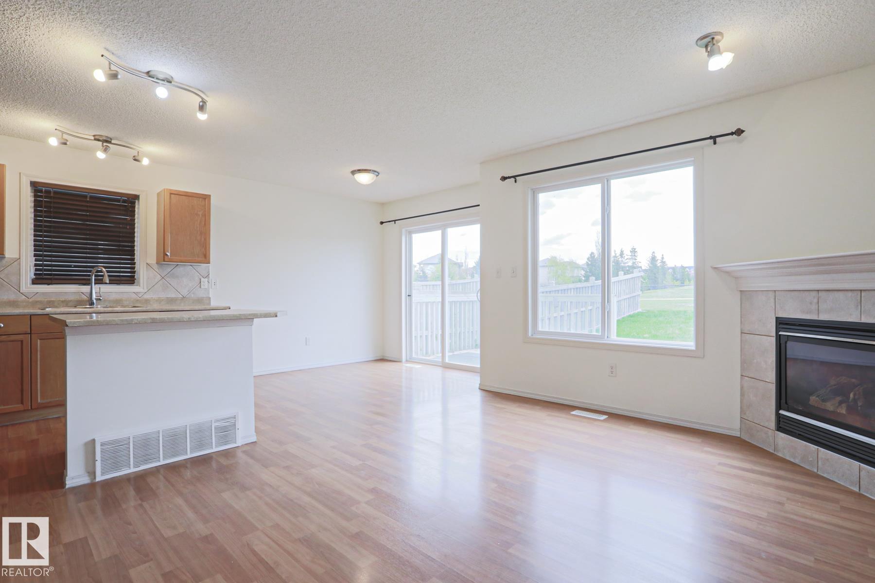 Photo 8 at 1627 Melrose Place SW, Macewan, Edmonton