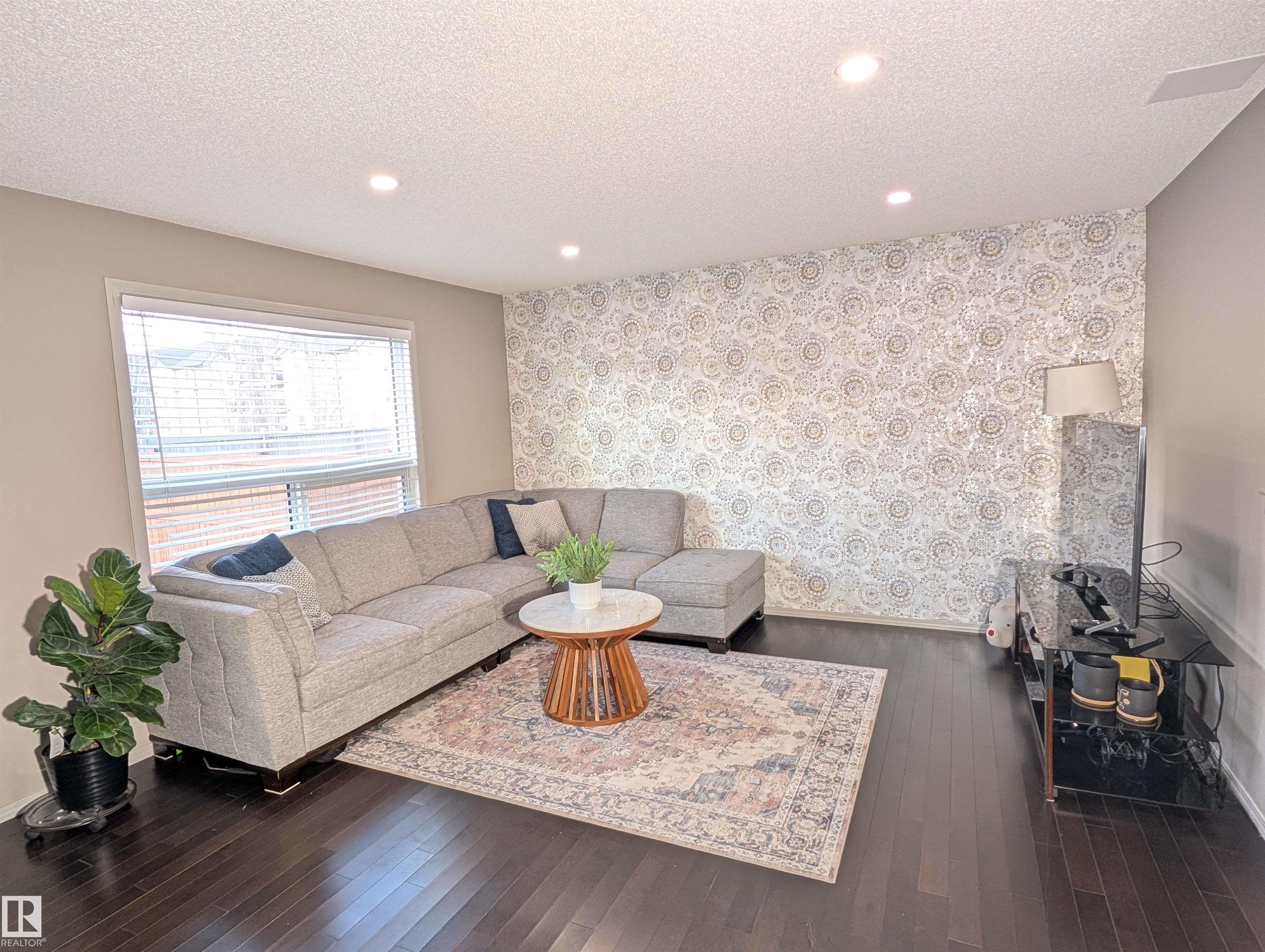 Picture for 3336 17B AV NW