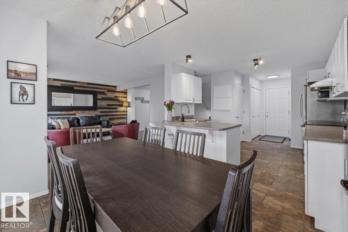 Photo 18 at 3570 Mclean Crescent SW, Macewan, Edmonton