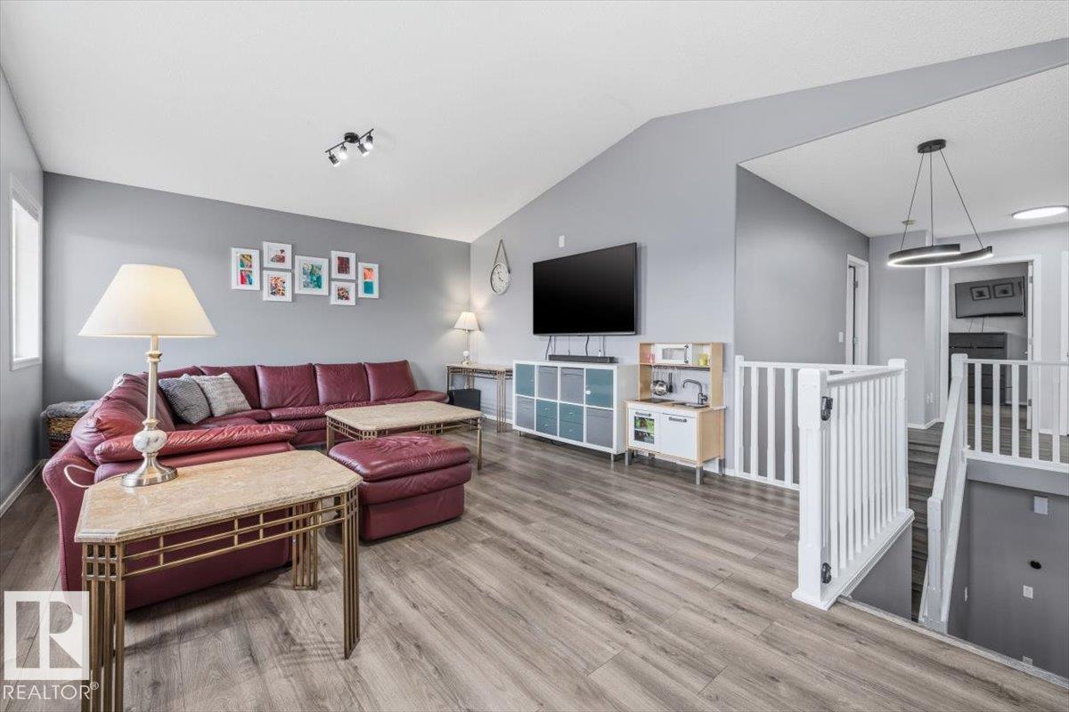 Photo 22 at 3570 Mclean Crescent SW, Macewan, Edmonton