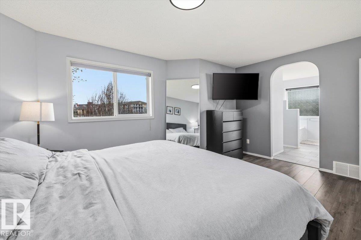 Photo 26 at 3570 Mclean Crescent SW, Macewan, Edmonton