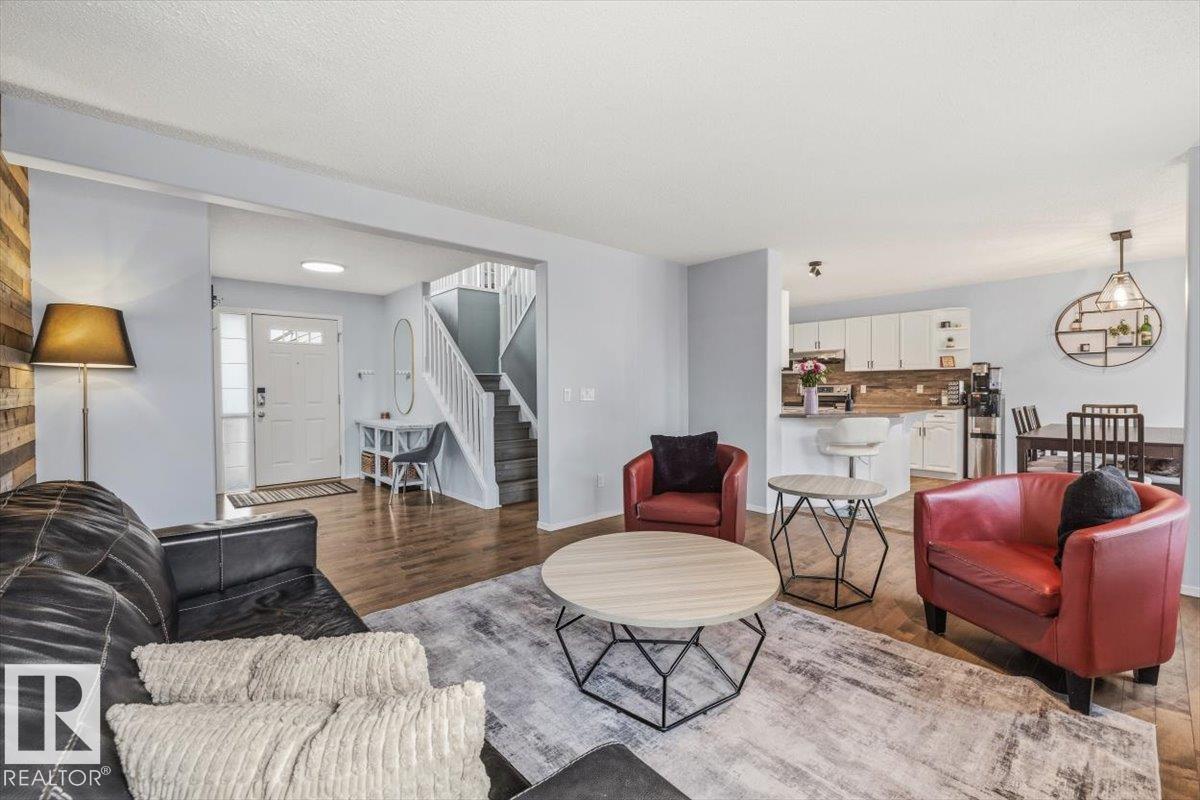 Photo 7 at 3570 Mclean Crescent SW, Macewan, Edmonton