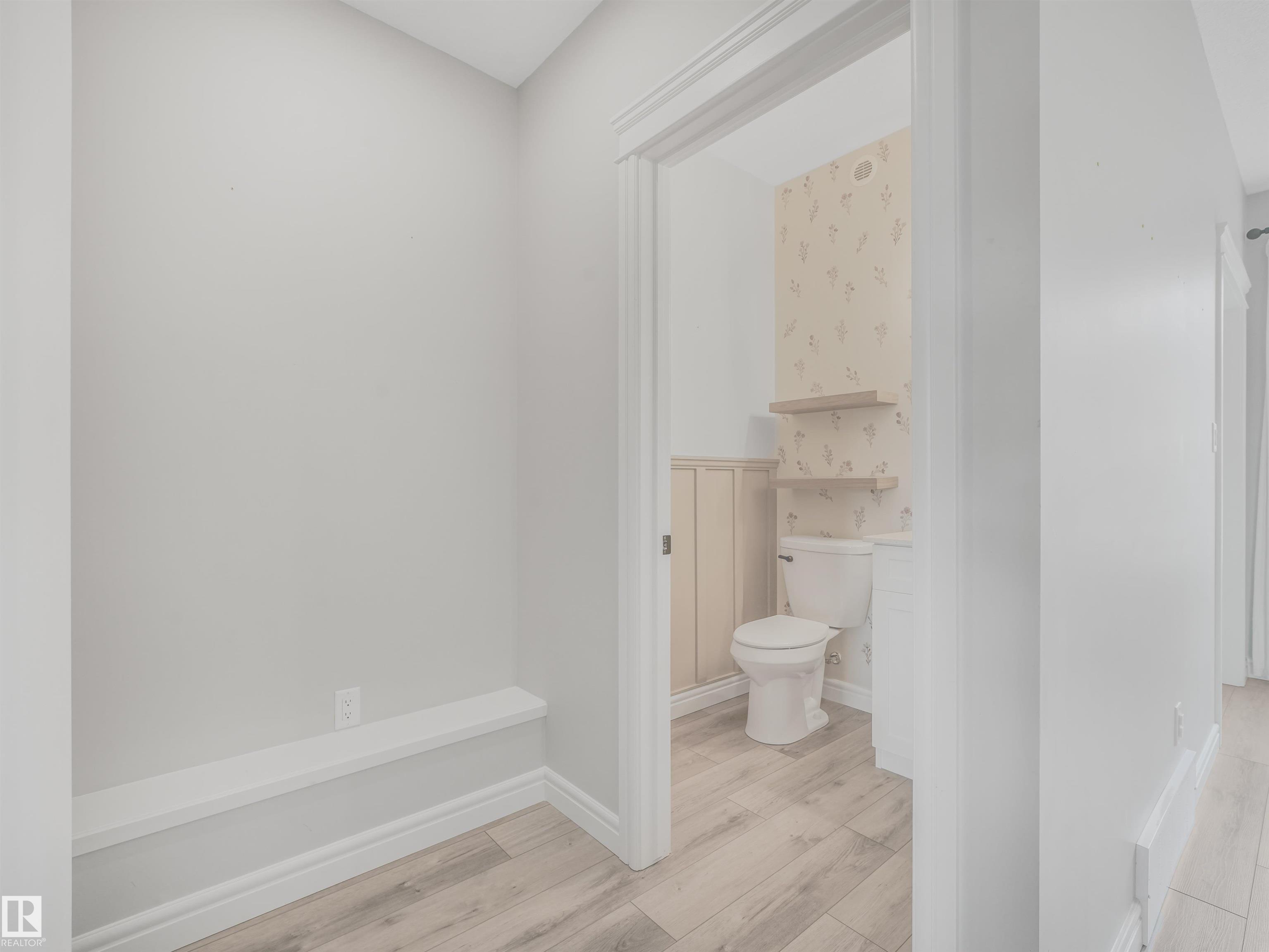 Photo 18 at 19310 26a Avenue NW, The Uplands, Edmonton