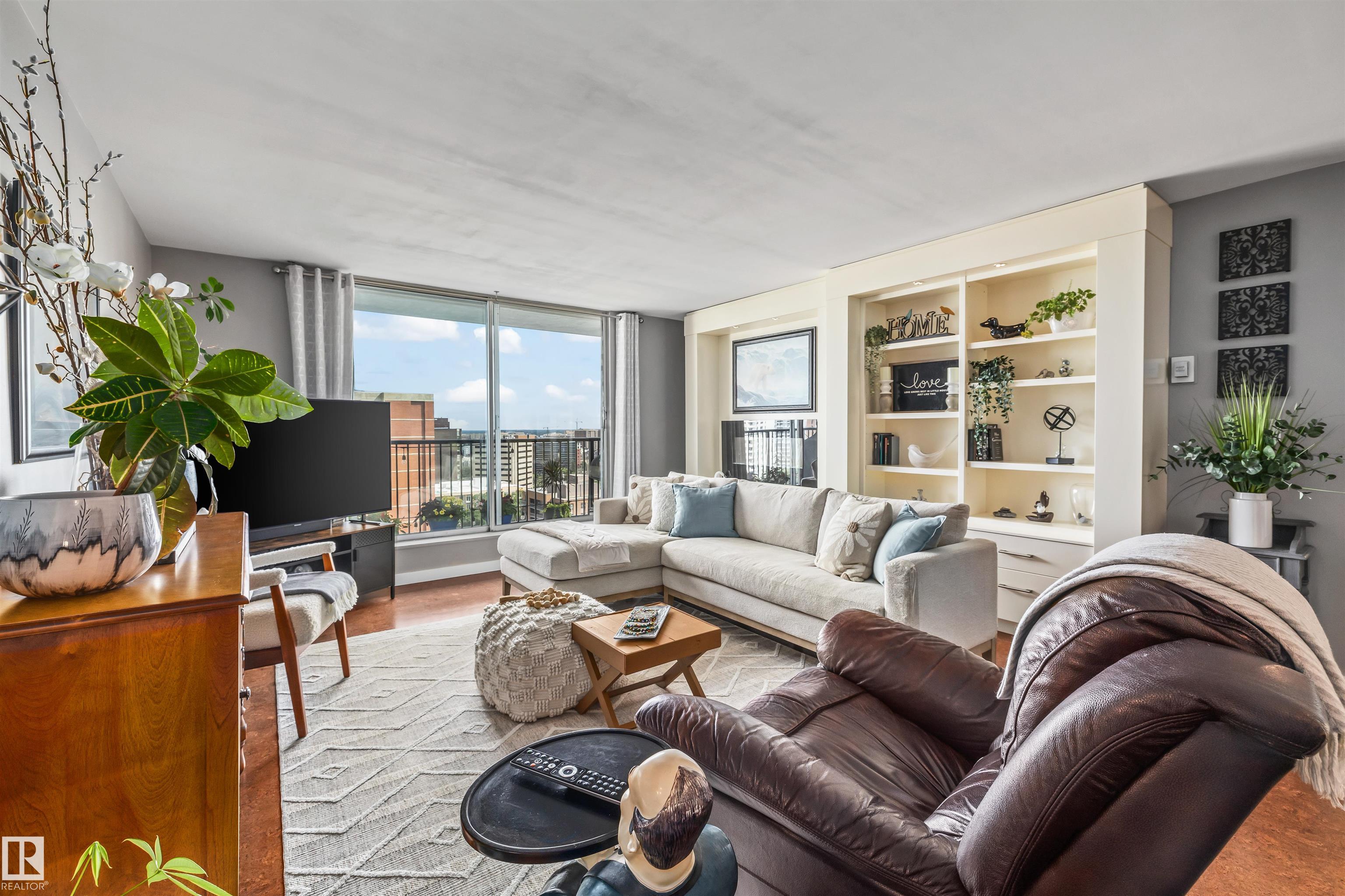 1605 - 11307 99 Avenue NW, Wîhkwêntôwin, Edmonton
