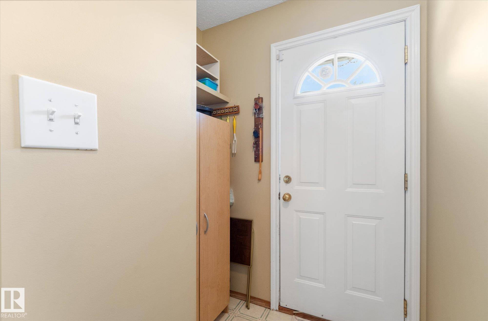 https://zimg.paragon.ice.com/ParagonImages/Property/PM/RAE/225401973/41/0/0/357a9c692b1bd293fa95b2f115e3e5f3/1/3313ff847cd7c597c59911b63d522290/225401973-1d10b190-ba37-4ea0-9b6c-6b40b999a8ae.JPG