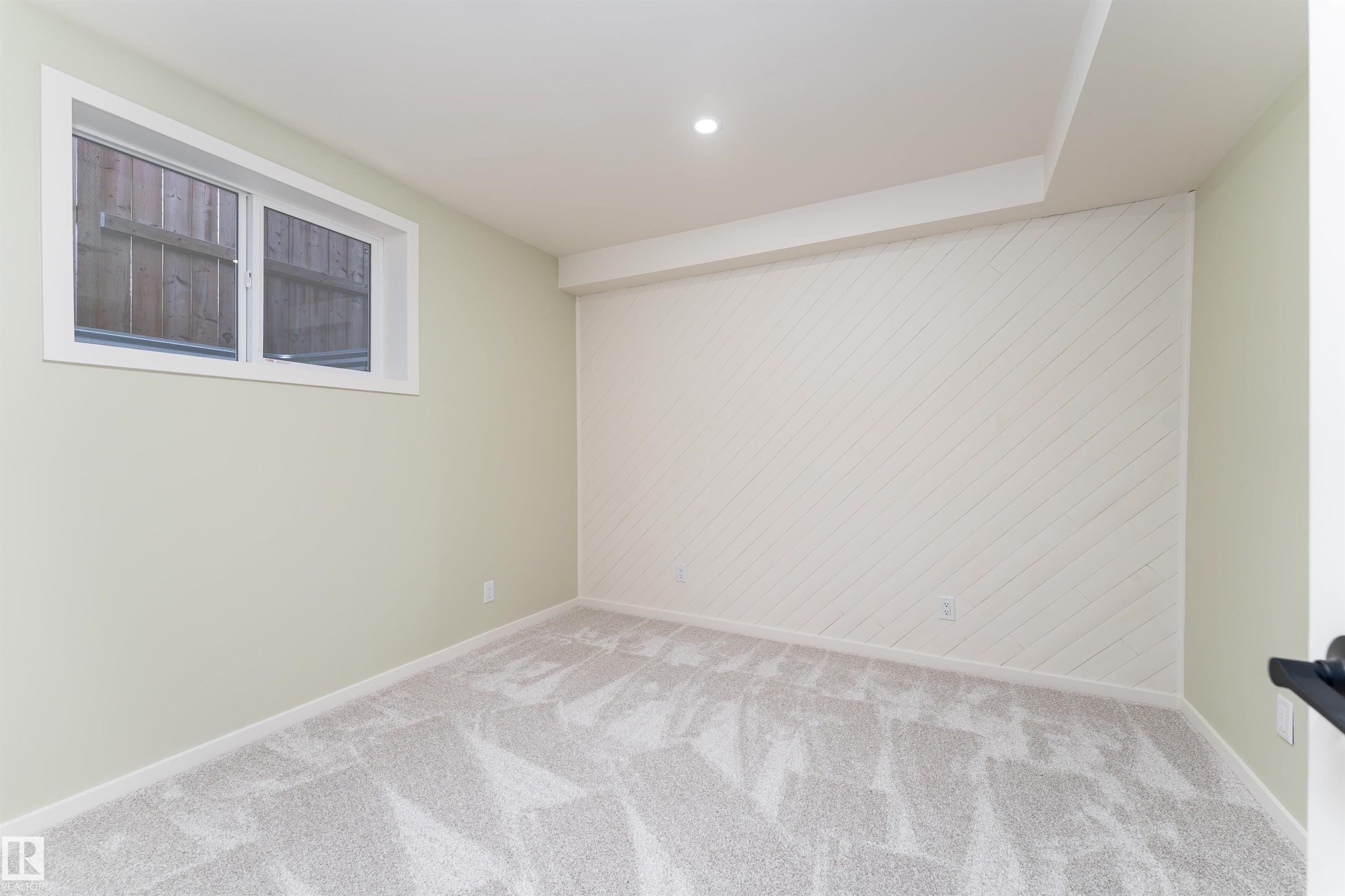 Photo 44 at 9523 134 Avenue NW, Glengarry, Edmonton