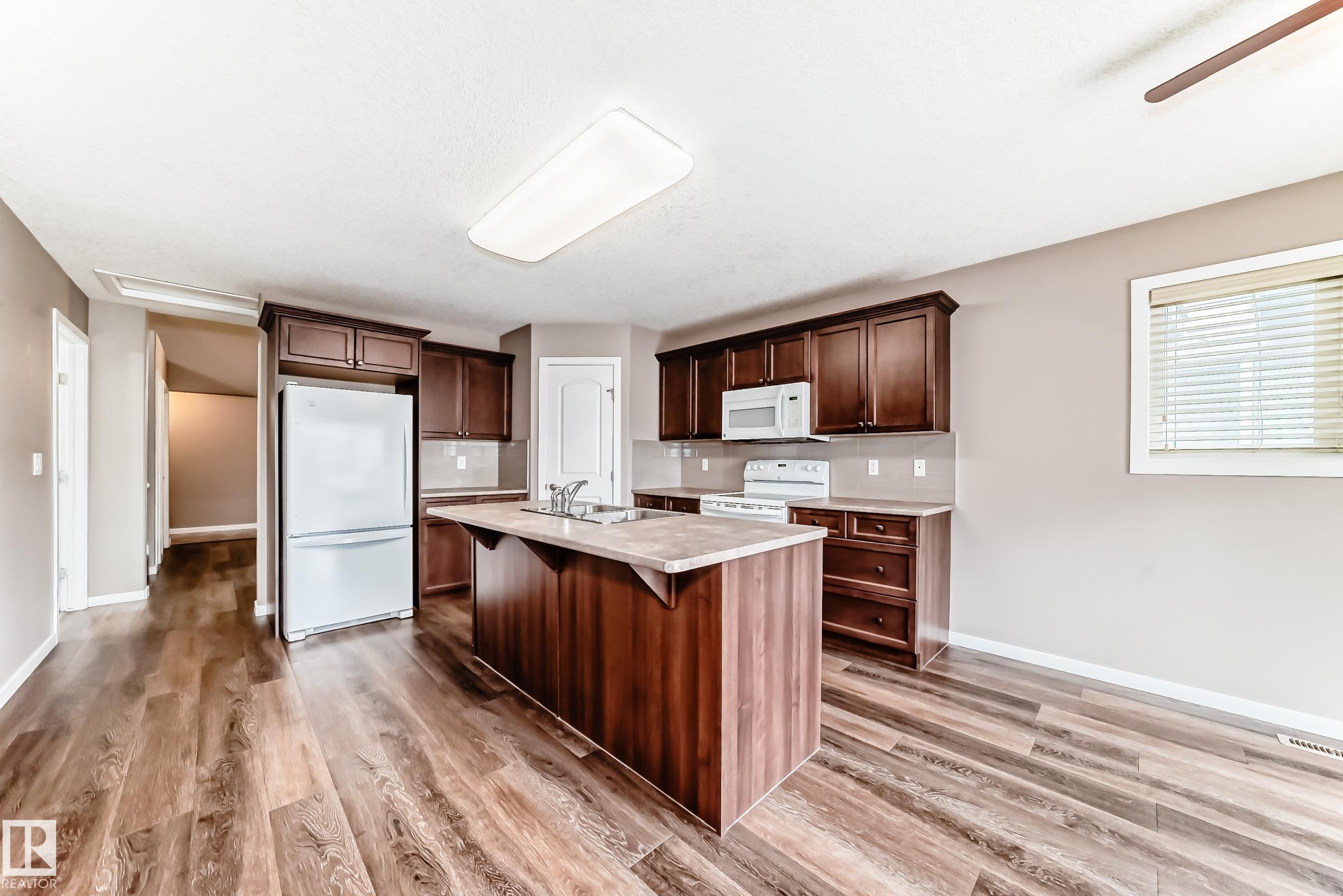 16737 60st NW, McConachie Area, Edmonton