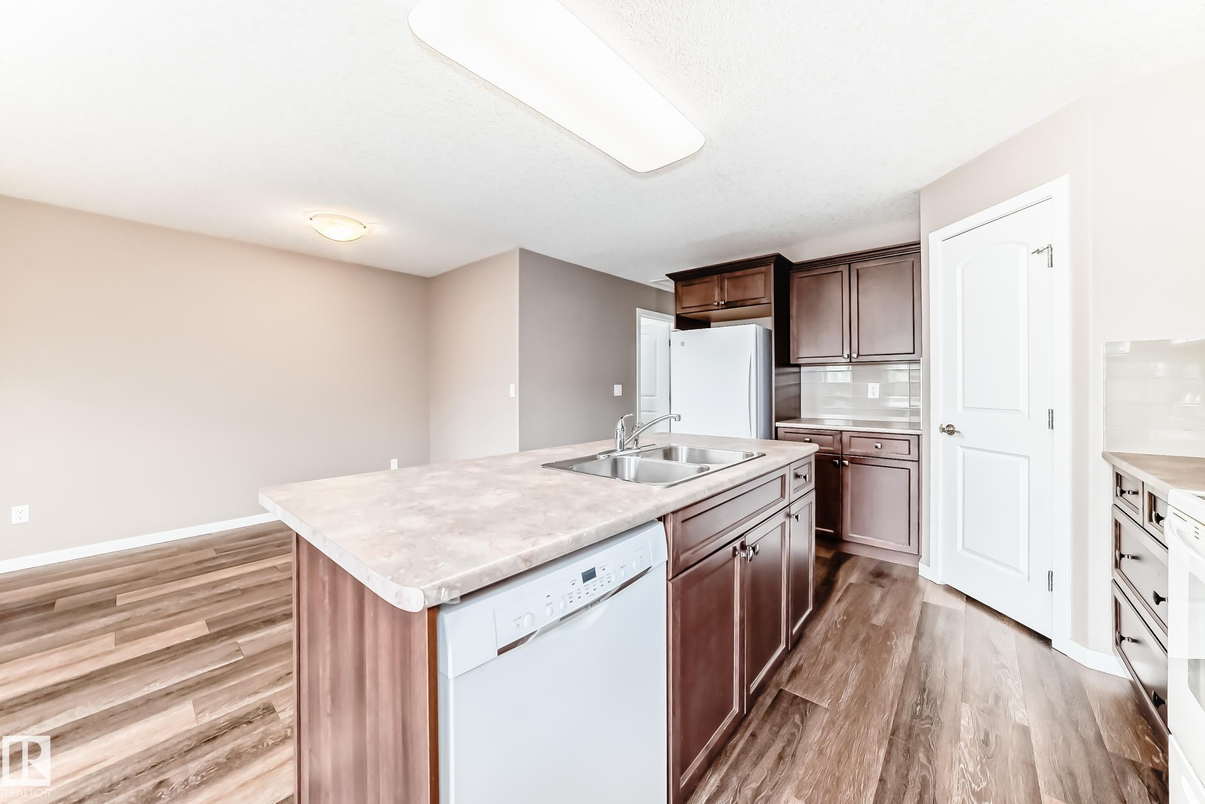 Photo 8 at 16737 60st NW, McConachie Area, Edmonton