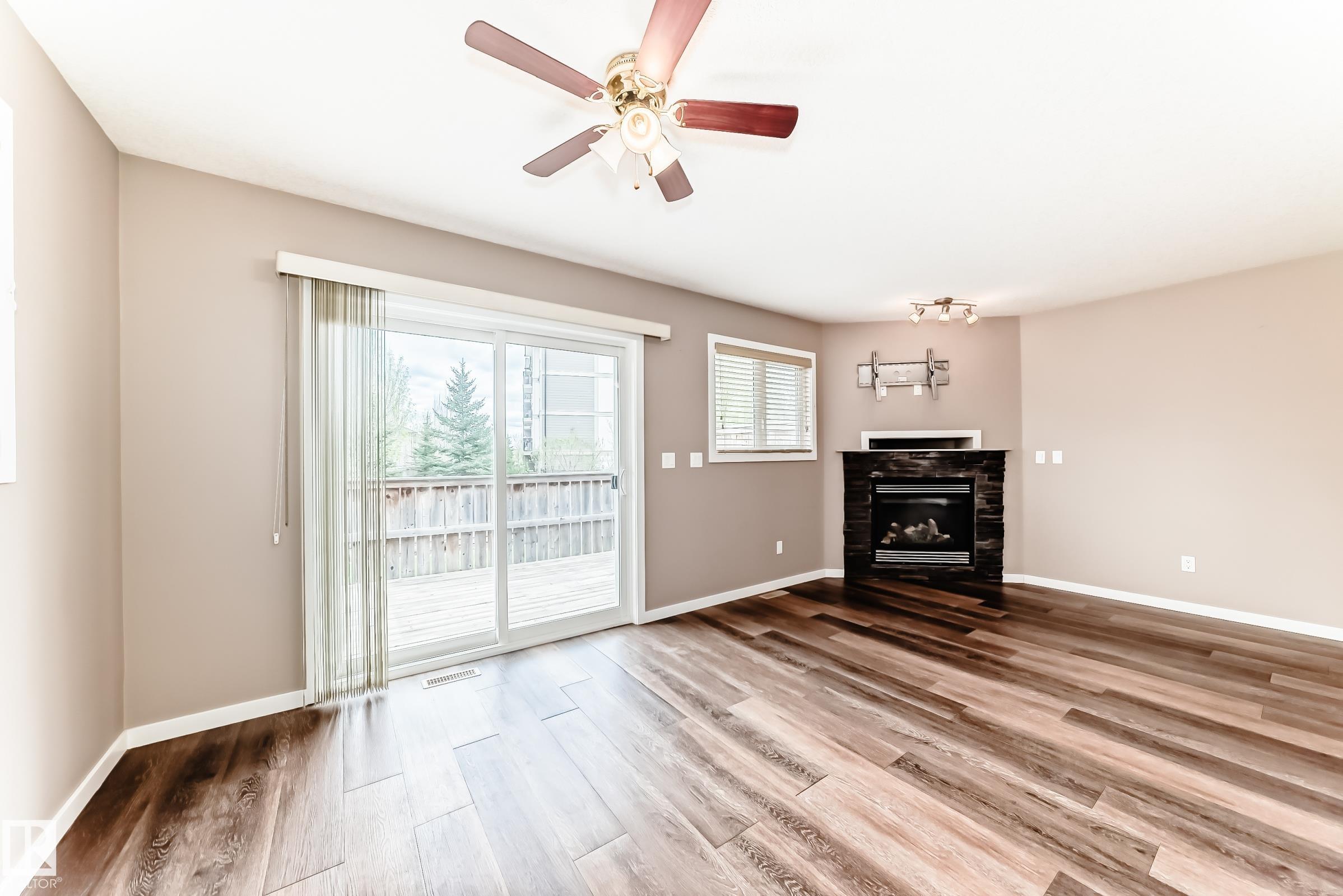 Photo 10 at 16737 60st NW, McConachie Area, Edmonton