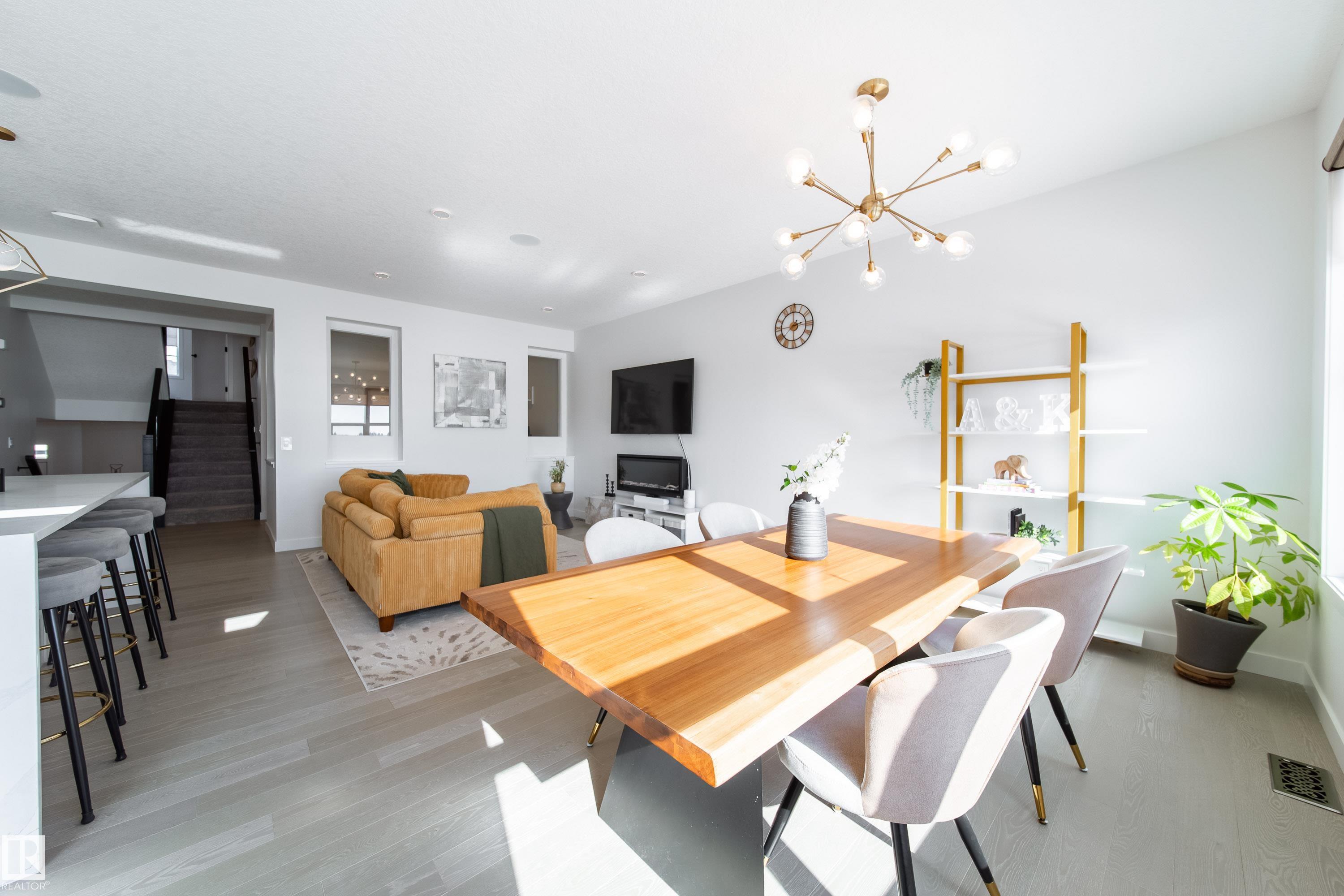 Photo 11 at 19 Sturtz Place, Southfork, Leduc
