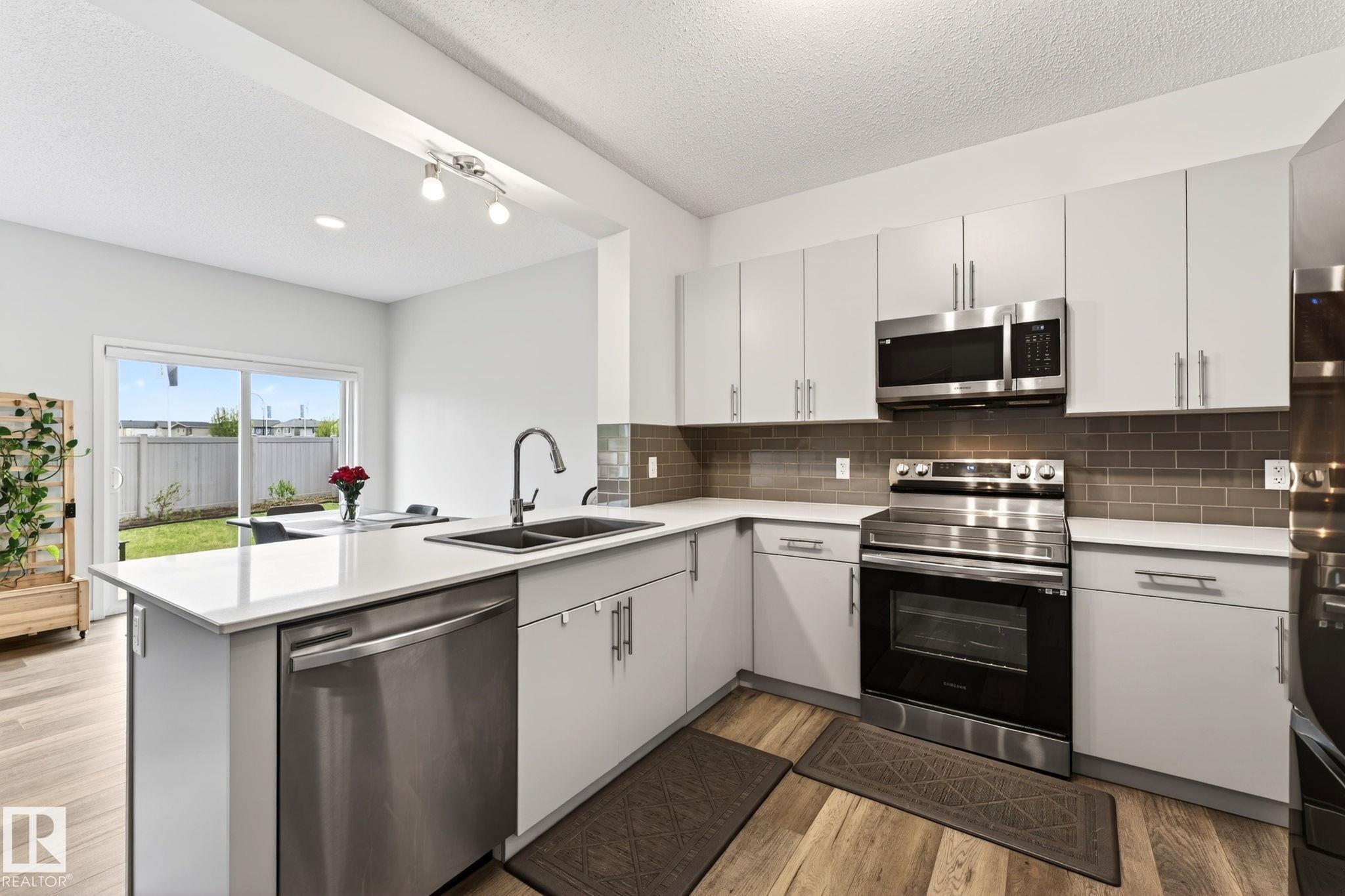 https://zimg.paragon.ice.com/ParagonImages/Property/PM/RAE/225401989/10/0/0/131ae6704021e75b1bf45c8b3735ca26/1/99b9bc6851026256cc86646b4d968fac/225401989-583066b0-e8f3-4ad2-b9bb-47857c1cdb9f.JPG