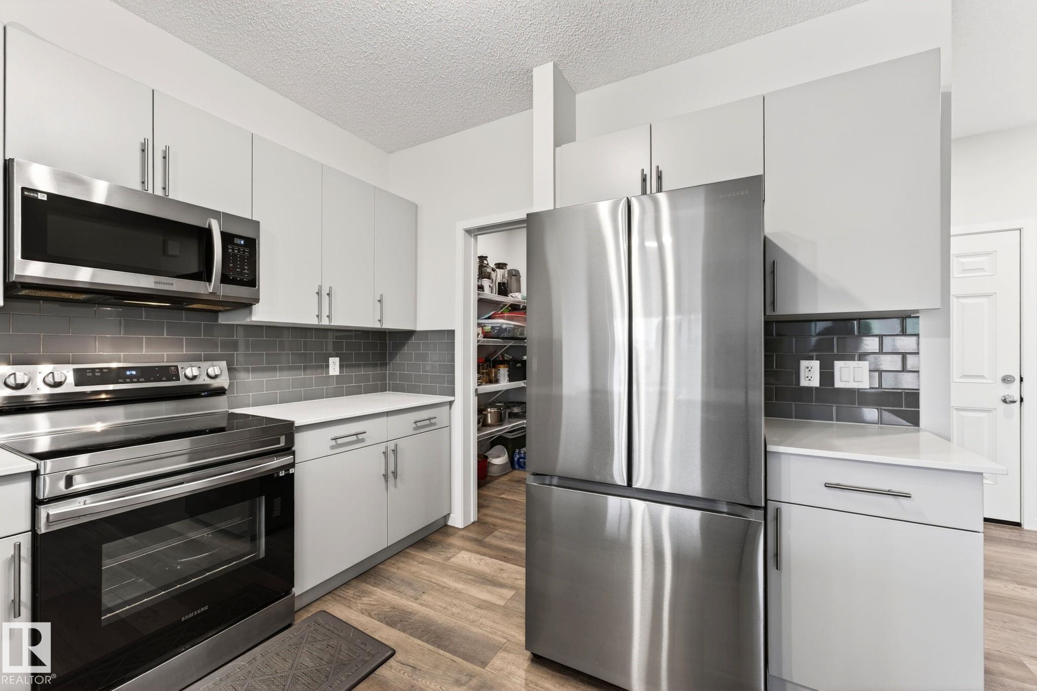 https://zimg.paragon.ice.com/ParagonImages/Property/PM/RAE/225401989/12/0/0/59cf74fbe91e51a86e44fc9373b3a891/1/99b9bc6851026256cc86646b4d968fac/225401989-6bf40a6d-cd1b-438c-a605-39668fa362b4.JPG