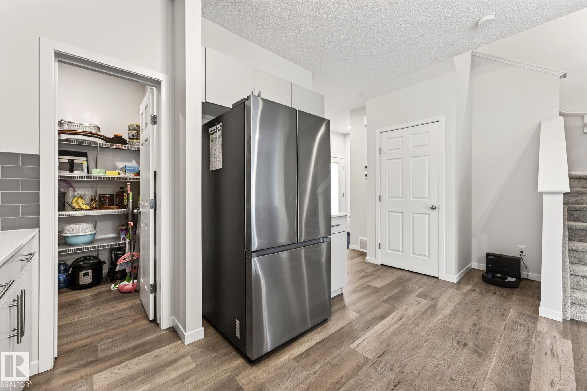 https://zimg.paragon.ice.com/ParagonImages/Property/PM/RAE/225401989/13/0/0/0436da275b42beac07265f2e37555f04/1/99b9bc6851026256cc86646b4d968fac/225401989-8802f12a-9e22-495d-b88c-cb67efcaa96d.JPG
