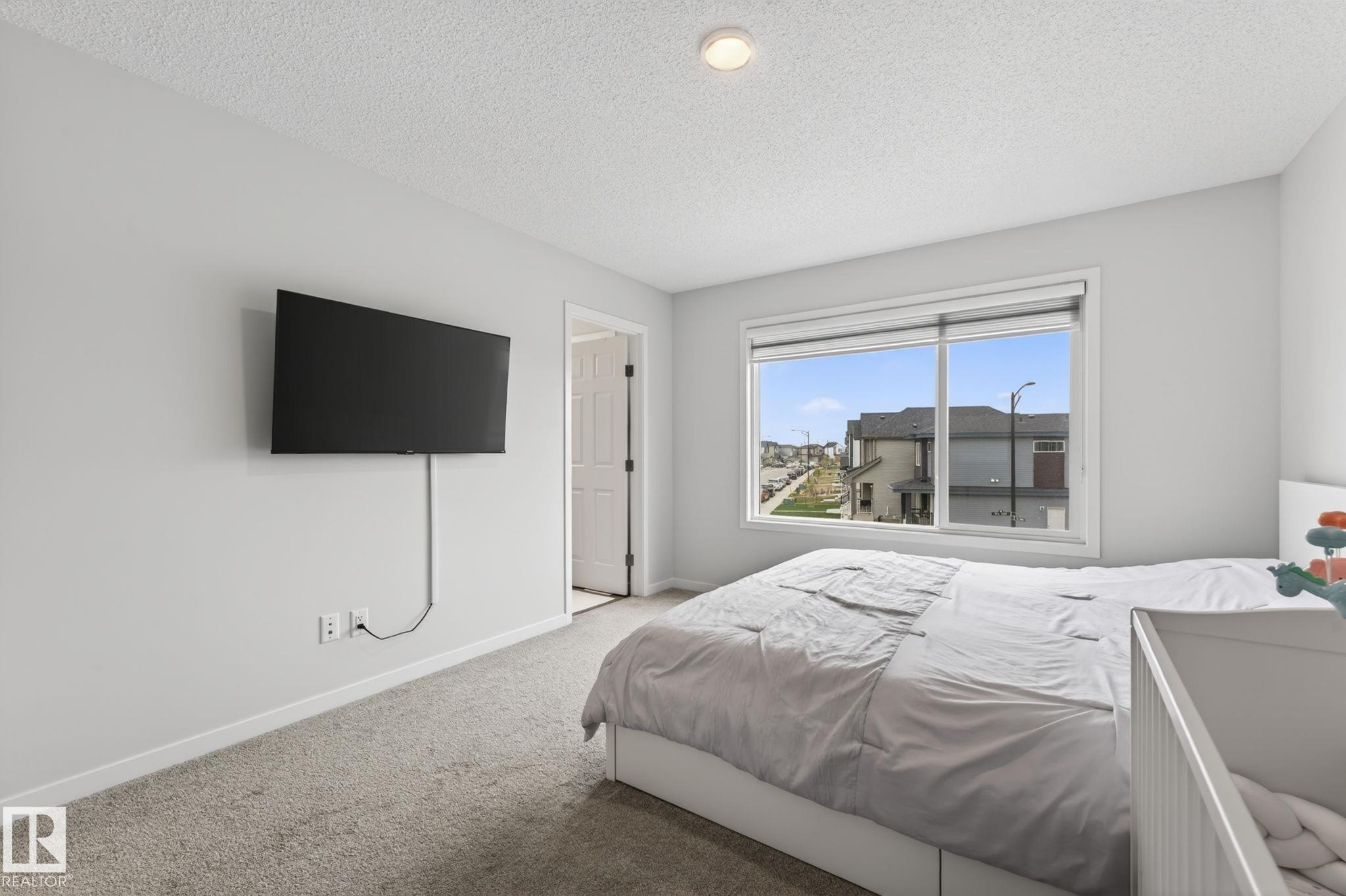 https://zimg.paragon.ice.com/ParagonImages/Property/PM/RAE/225401989/30/0/0/07df51846d65b5533ccb856b1ba856d7/1/99b9bc6851026256cc86646b4d968fac/225401989-28df1ace-2e5d-4933-add0-1e2dbb8afae5.JPG