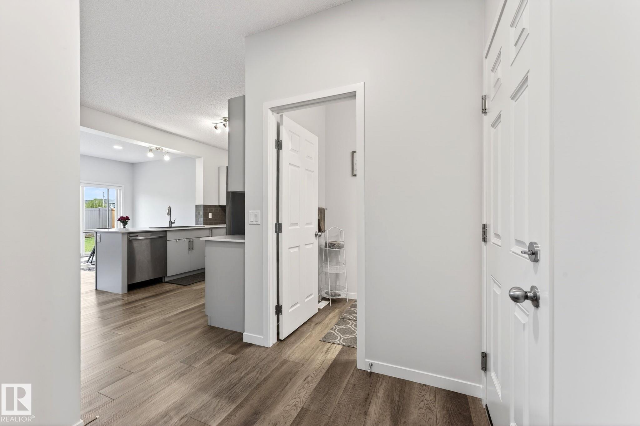 https://zimg.paragon.ice.com/ParagonImages/Property/PM/RAE/225401989/6/0/0/8d7bfa7c1237ce40ef8ecbeeca425eb3/1/99b9bc6851026256cc86646b4d968fac/225401989-c1ad9ef8-19a7-4dab-a9e7-b1656863f10e.JPG