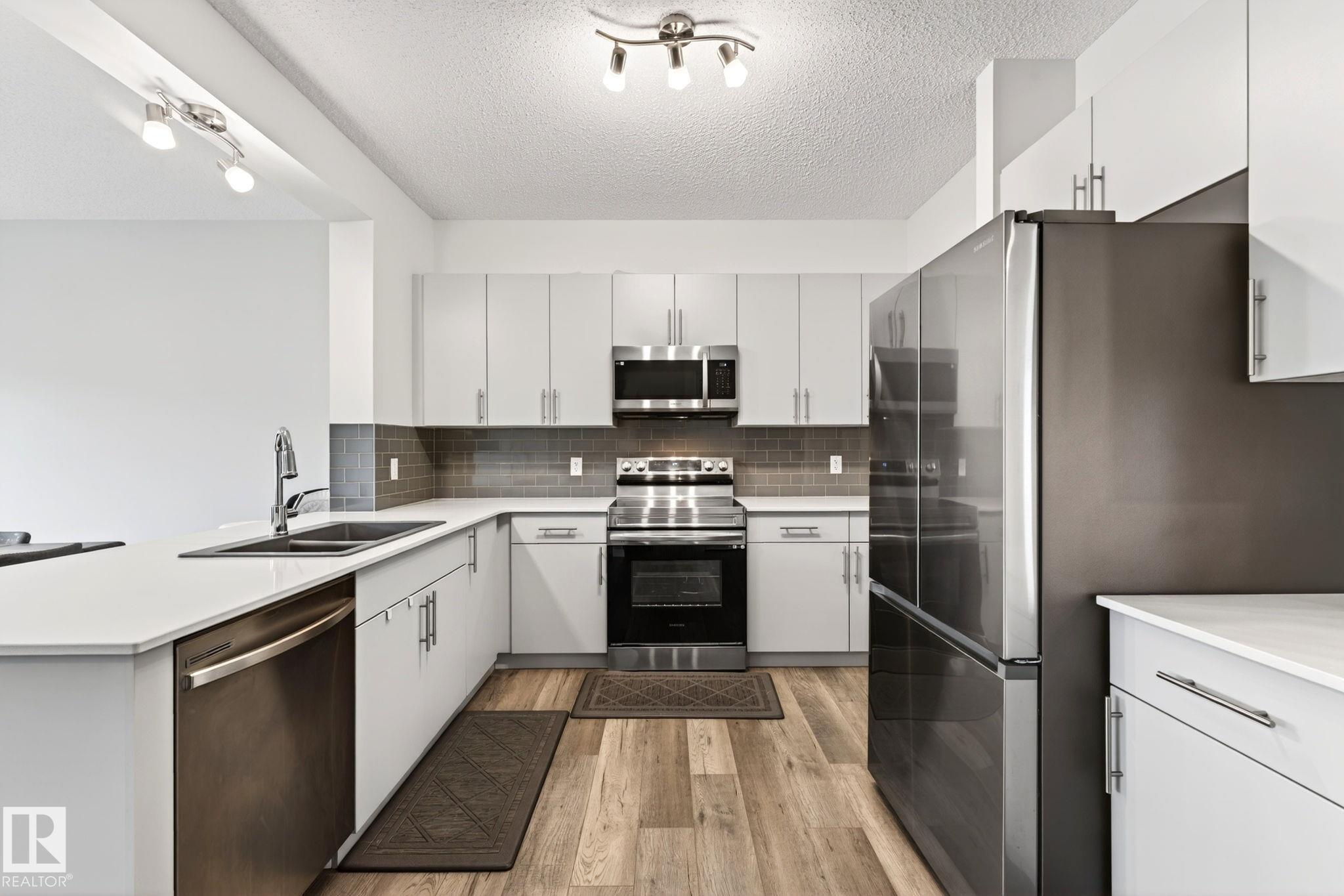 https://zimg.paragon.ice.com/ParagonImages/Property/PM/RAE/225401989/9/0/0/e110ba550d75c71db3750b594bcacda8/1/99b9bc6851026256cc86646b4d968fac/225401989-6307acc5-adf4-4218-b239-17de4b68d93c.JPG