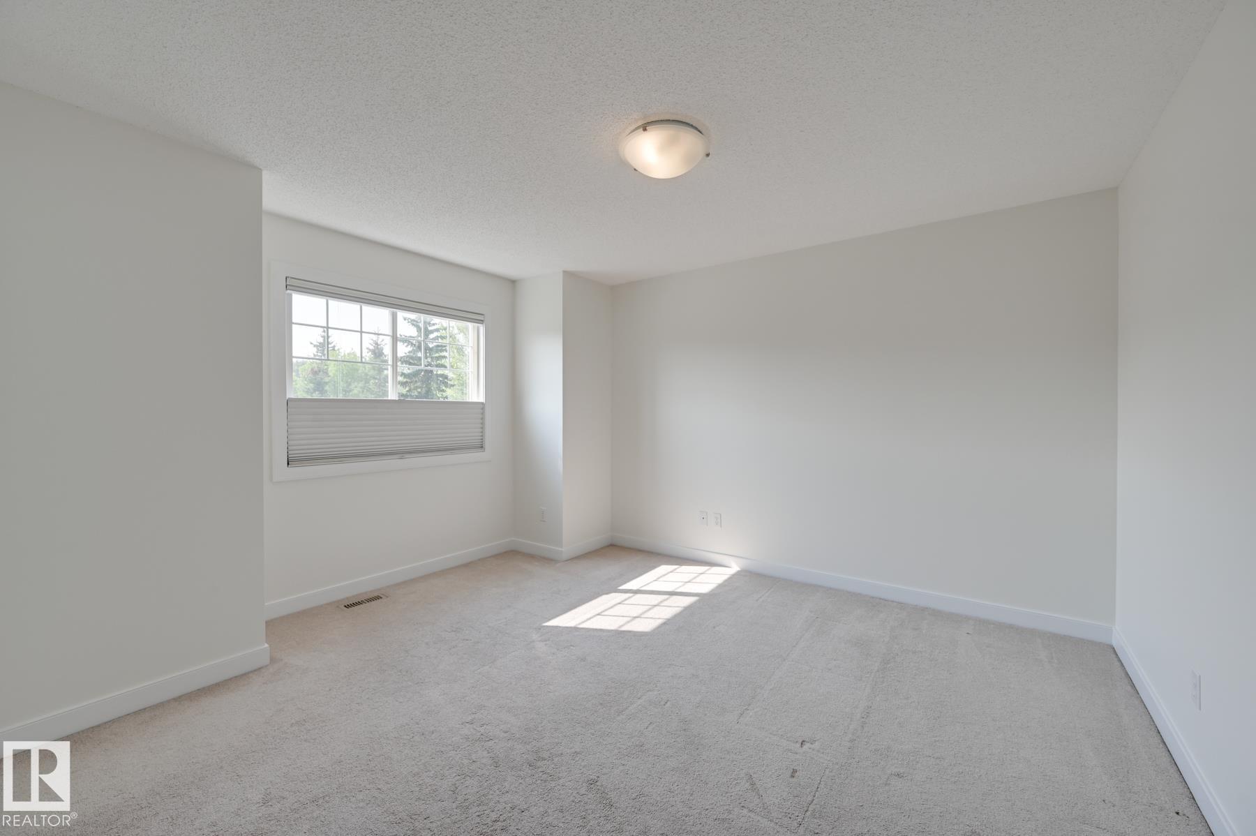 https://zimg.paragon.ice.com/ParagonImages/Property/PM/RAE/225401991/14/0/0/d3207fe5658a2a8550fbb8a5e08560f6/1/2e96836e40d4c7c562596f2f816abd34/225401991-9B79F9BC-A0E0-4AAB-9AFA-477D706BC0A9.JPG