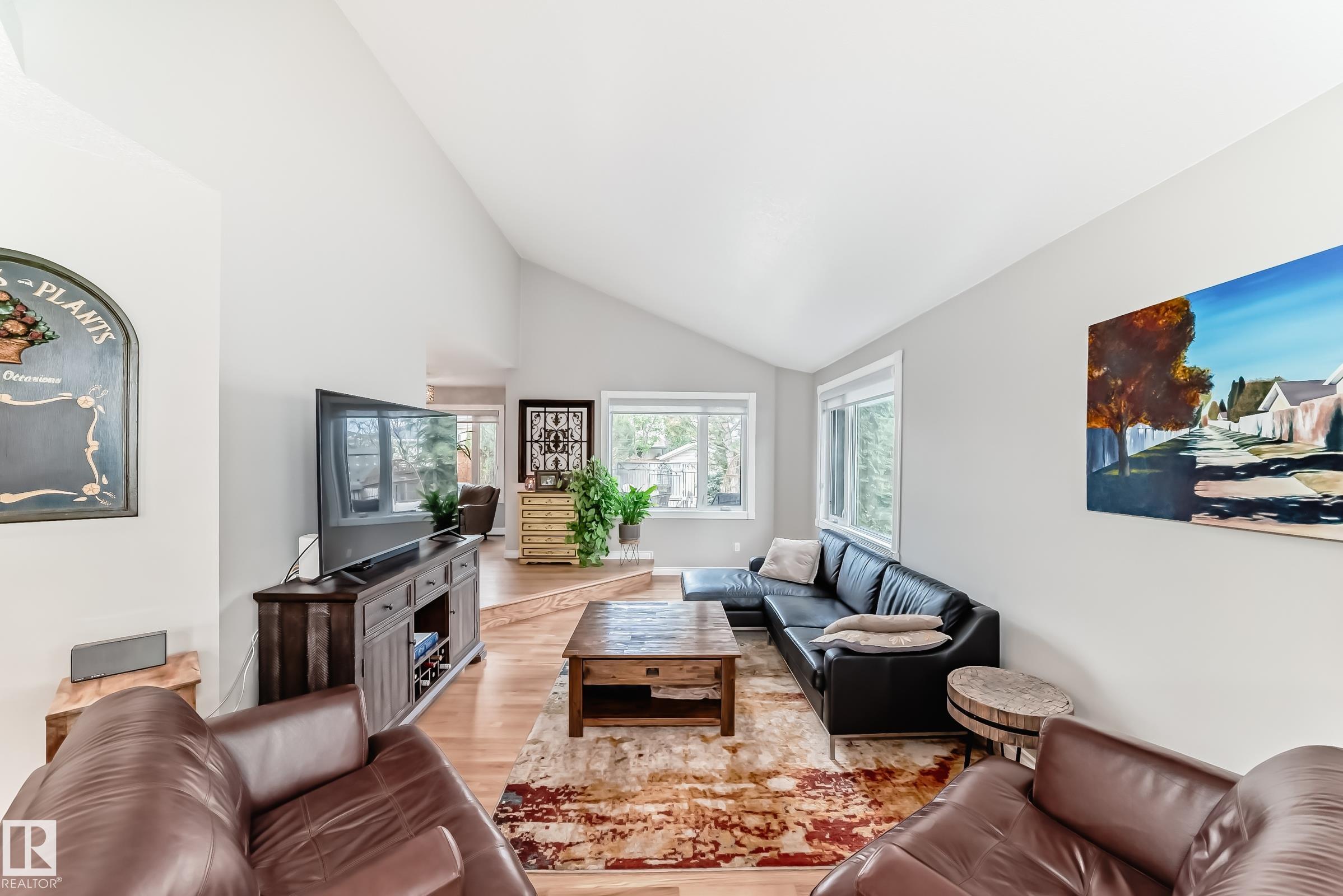 Photo 19 at 15724 72a Street NW, Ozerna, Edmonton