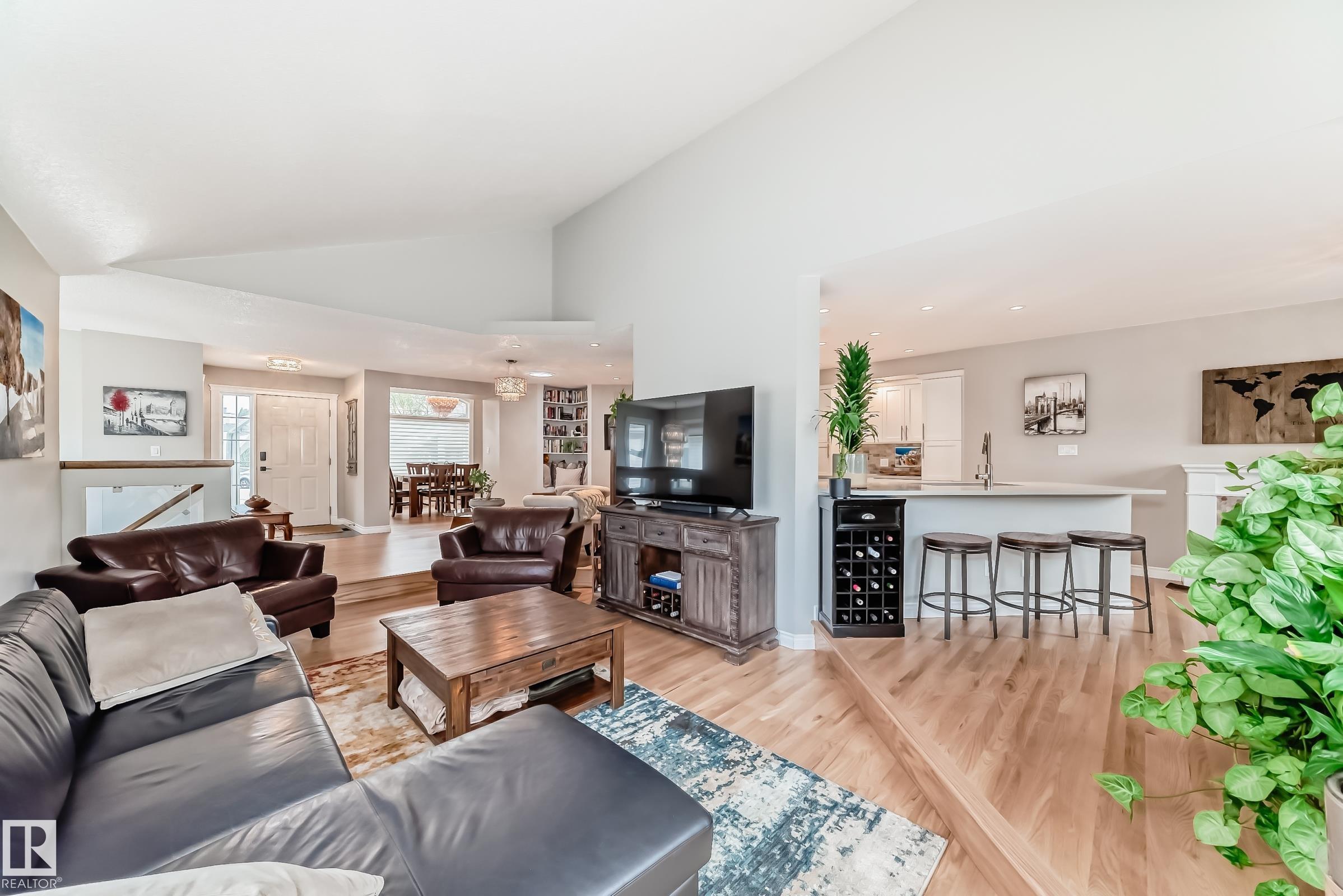 Photo 20 at 15724 72a Street NW, Ozerna, Edmonton